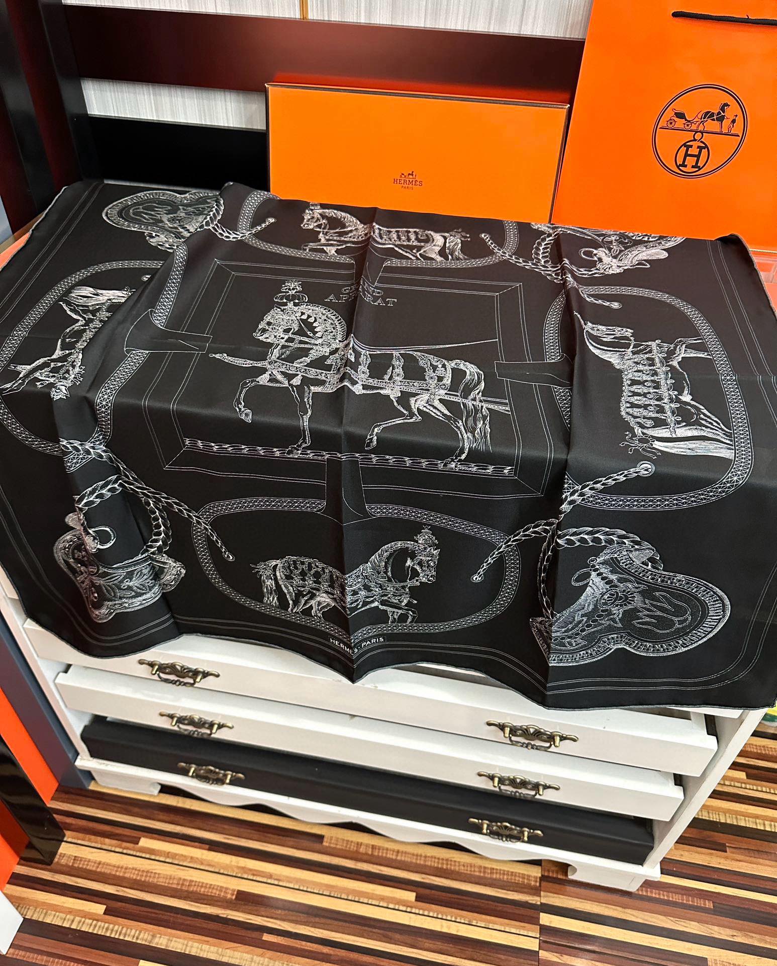 高版本。爱马仕 精致款边👍2025新款 高端设计买到都说好👍下手一定要快高端 大爱❤️女人尤物 货极少 