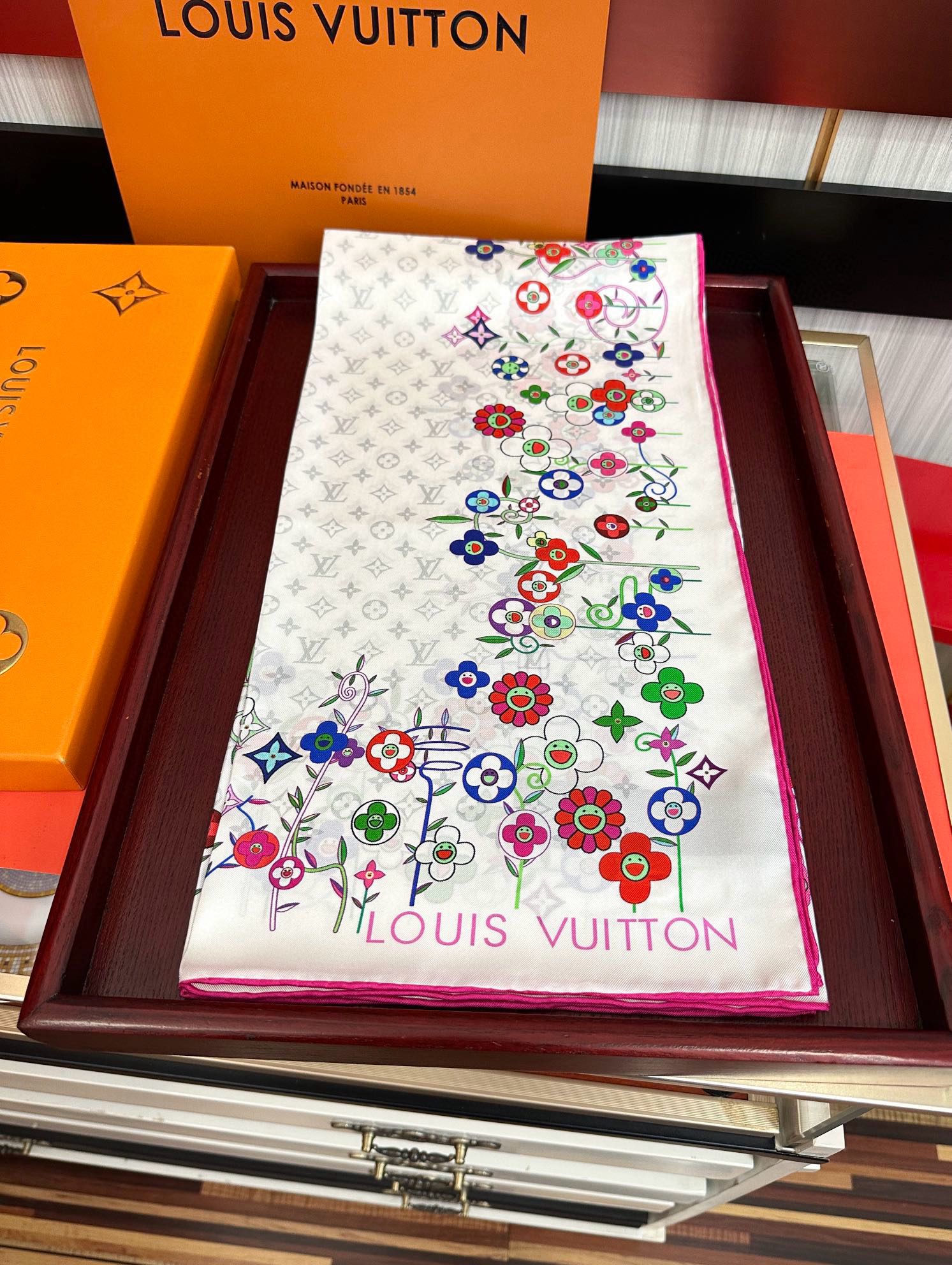 。10最新款 LV 高品质永远都是那么经典庆祝今年最流行的款式太阳顶级设计 Monogram SuPer