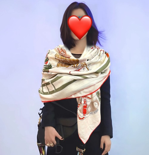 Hermès Ronds de Marche Silk and Cashmere Shawl 140cm - Equestrian Elegance 1 Hermès Ronds de Marche Silk and Cashmere Shawl 140cm - Equestrian Elegance