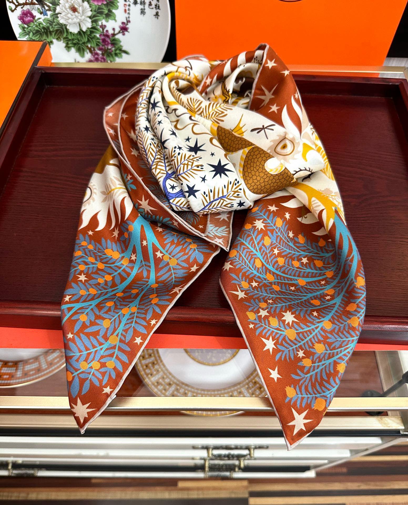 。高品质。H家2025新款【大自然动物图】大爱❤️女人尤物 货极少 四季都可以用‼️真心美的让人非常非常