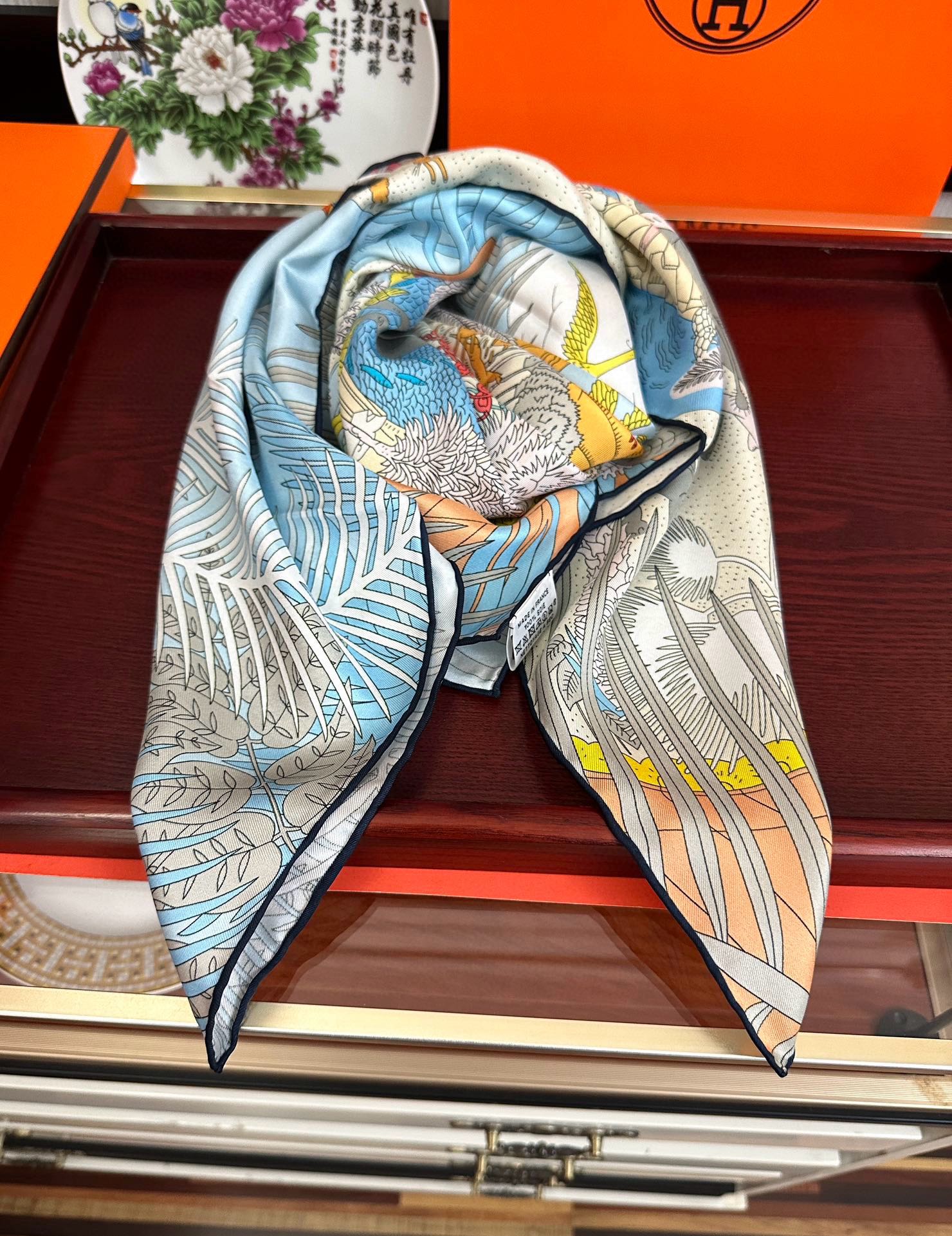 上新2025 。HERMES 重磅庆祝【大自然动物森林】方巾嘴唇精简时髦，品质感很显好得意好搭到上瘾的丝