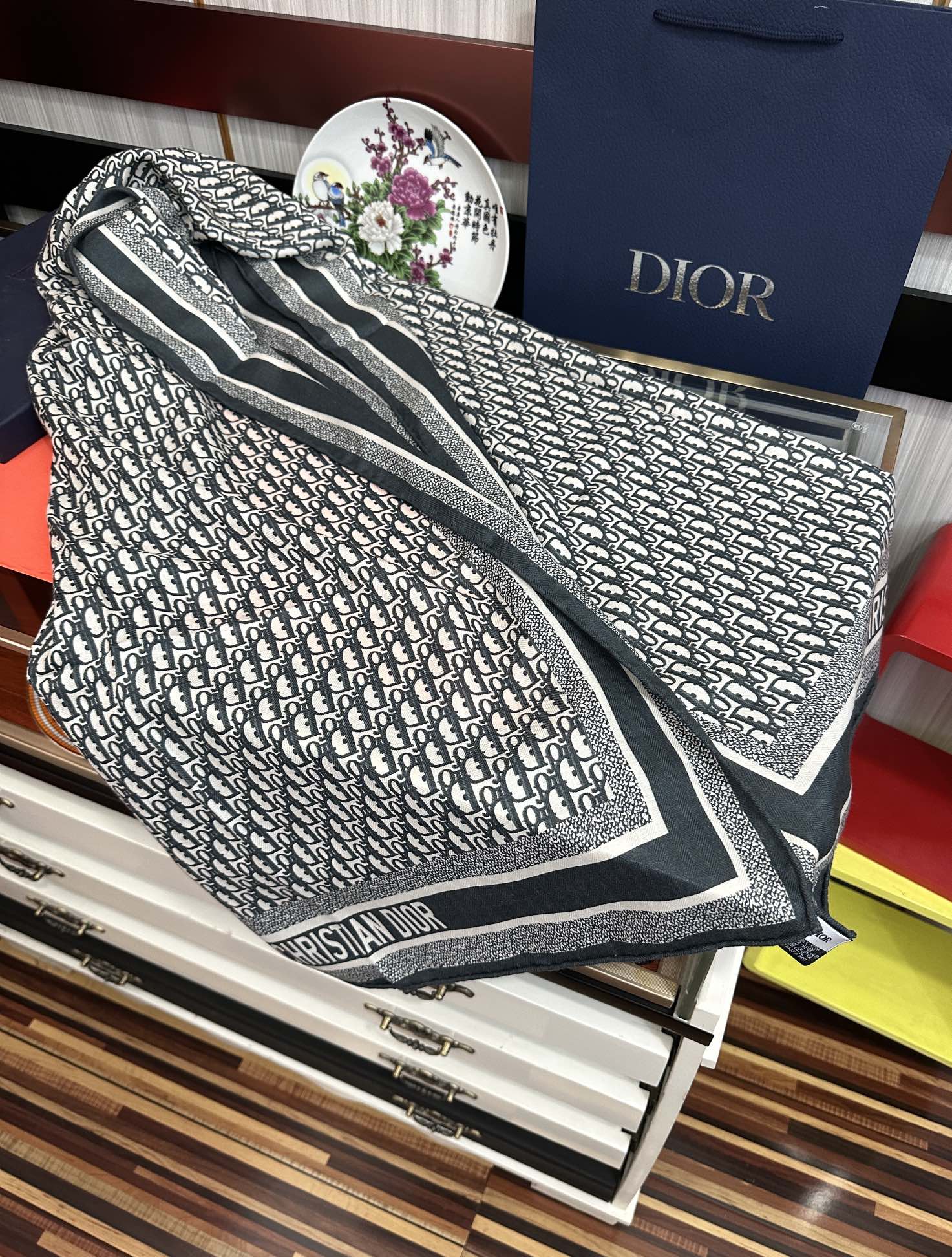 新款迪奥。2010双面同色【D字母】太美了吃瓜下手一定要快嘴唇四季都可以用勾引真心美的让人非常非上身效果