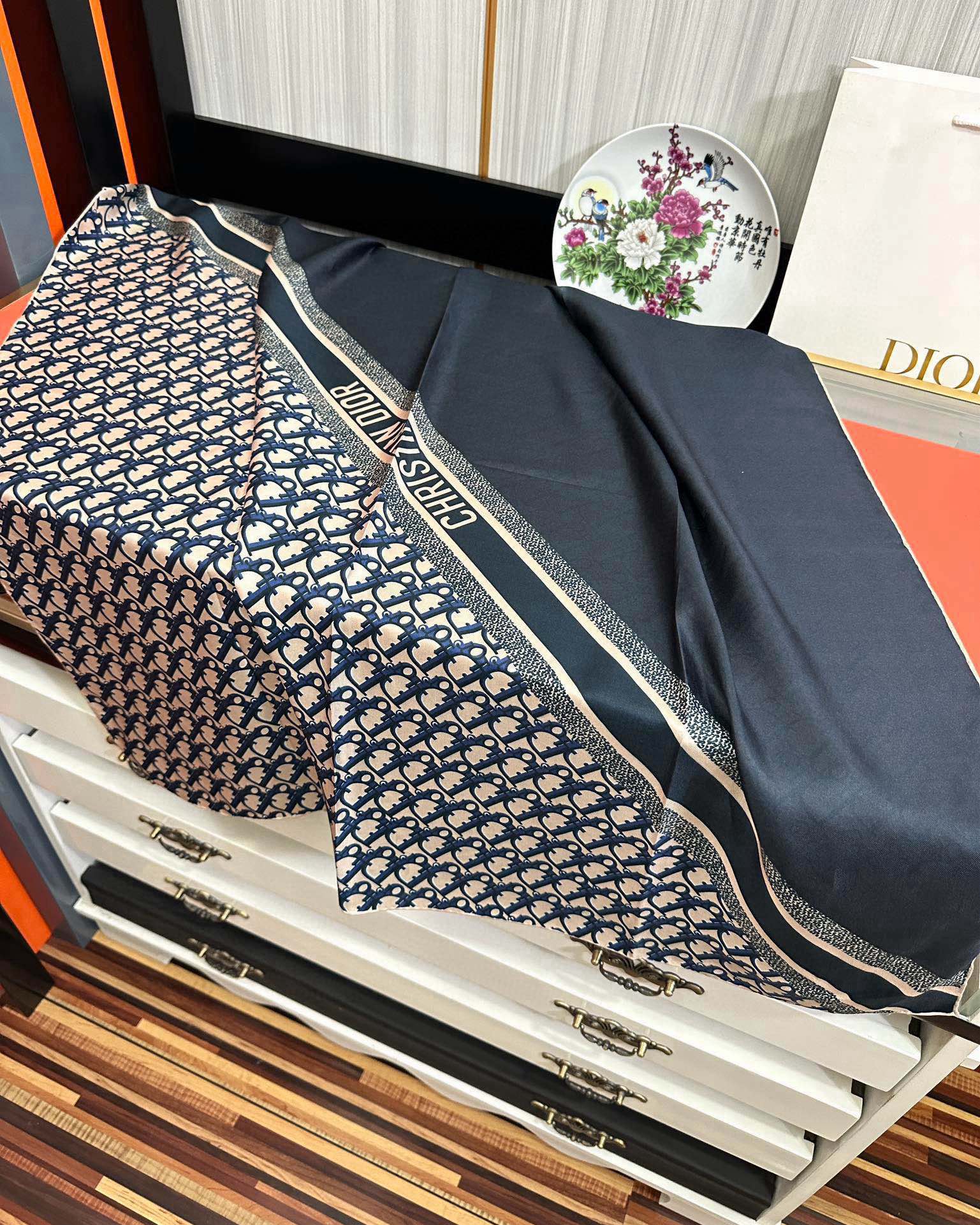 。 迪澳2025【D字印花字母】春夏季新款，太美了玫瑰买到都说好👍下手一定要快高端 大爱❤️女人尤物 货