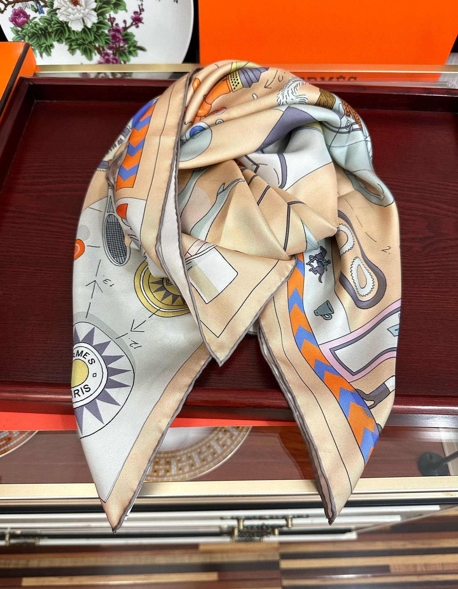  。H家2025新款【爱马系列】手工卷边，买到都说好👍下手一定要快高端 大爱❤️女人尤物 货极少 四季都