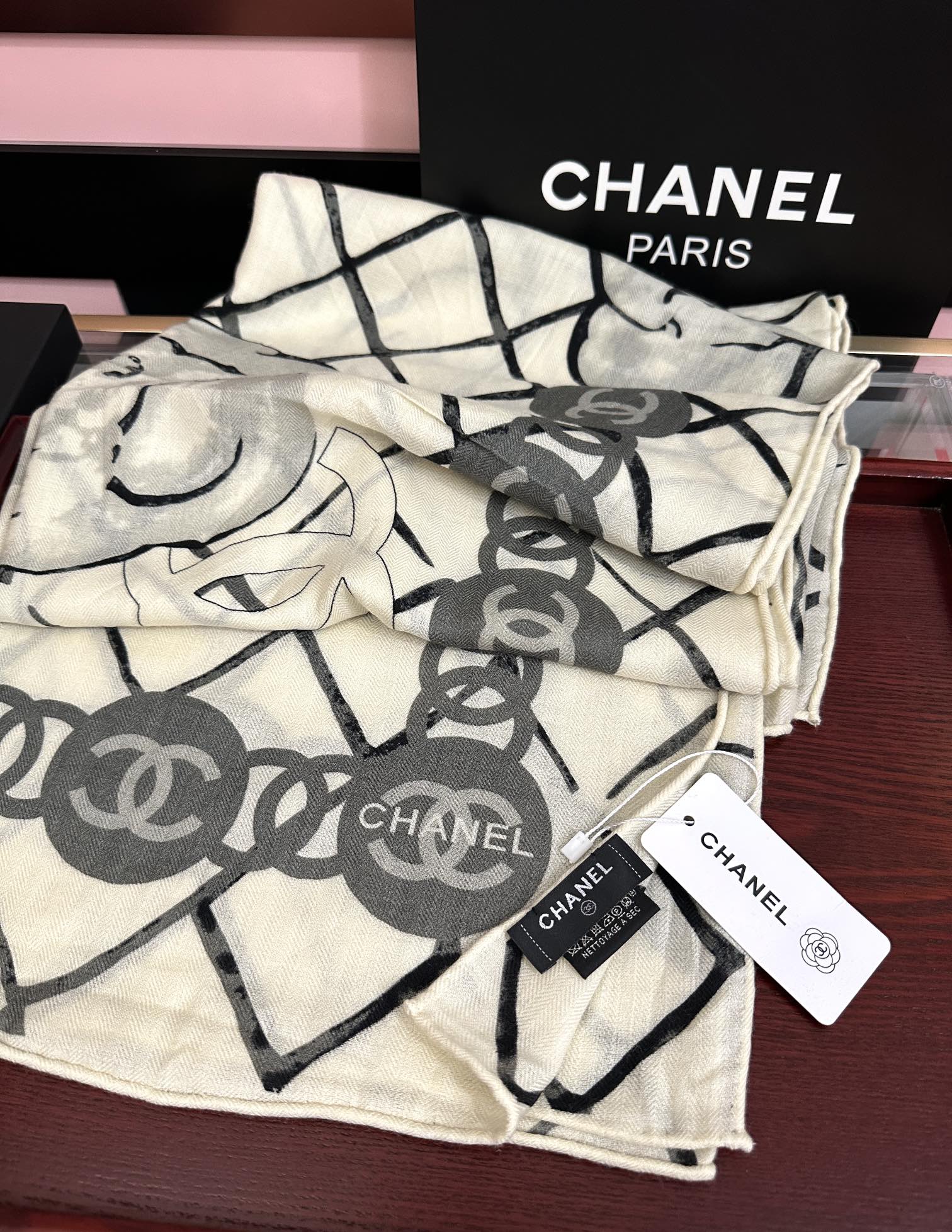 上新❤️香奈儿 香奶奶永远都是这么经典【双面同色】太美了發经典设计优雅风礼物~气质到骨子里色香奶奶新一季