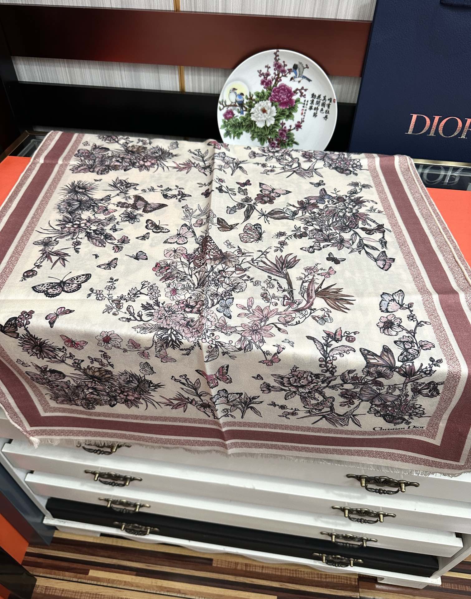 上新 迪奥。2010双面同色【花卉系列】太美了吃瓜下手一定要快嘴唇四季都可以用勾引真心美的让人非常非上身