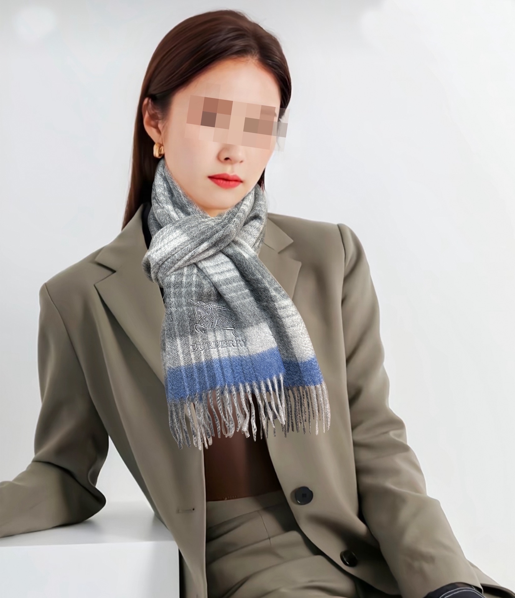 爱心   2025 新款。85%山羊绒 巴宝莉采用内蒙古顶级山羊绒，最新款男女通用情侣款👫重磅推荐💥 经