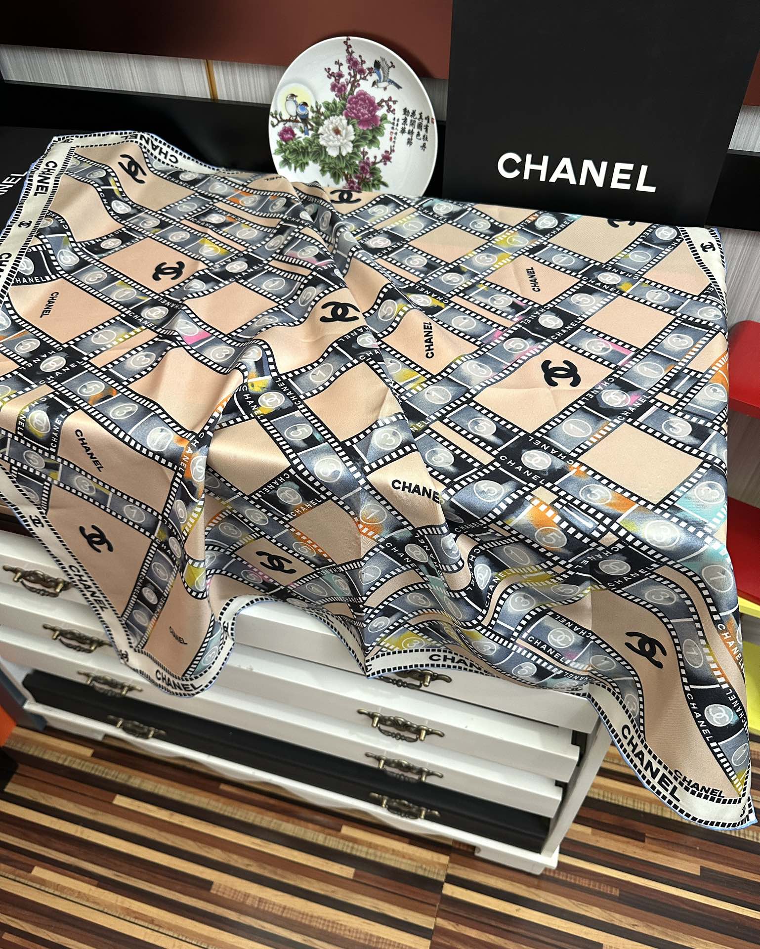  。𝐂𝐡𝐚𝐧𝐞𝐥 高品质【双面同色 电影胶卷🎞️】18姆米 原单品质庆祝今年第一款一眼心动的系列玫瑰突破