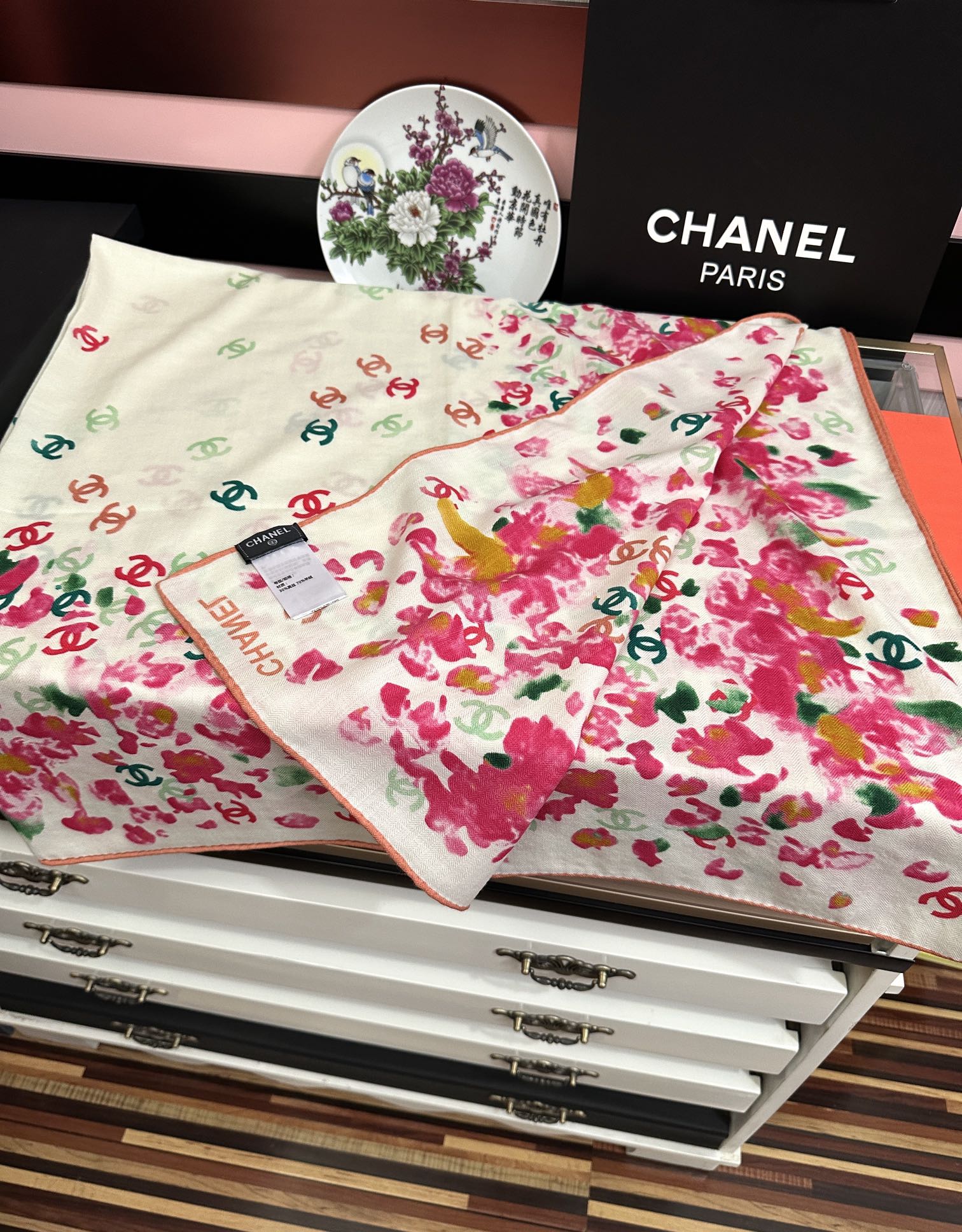 ❤️香奈儿 【2025双面同色印花】太美了發经典茶花帽子🎩设计优雅风礼物~气质到骨子里色香奶奶新一季的面