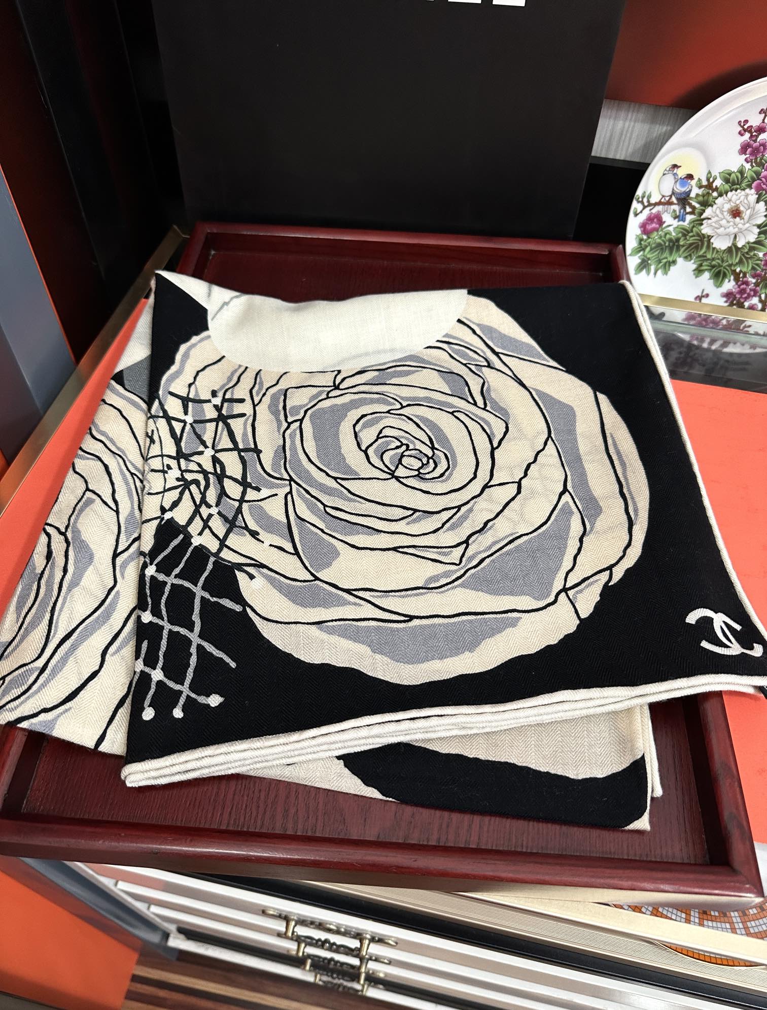 ❤️香奈儿 【双面同色】2025太美了發经典茶花帽子🎩设计优雅风礼物~气质到骨子里色香奶奶新一季的面料超