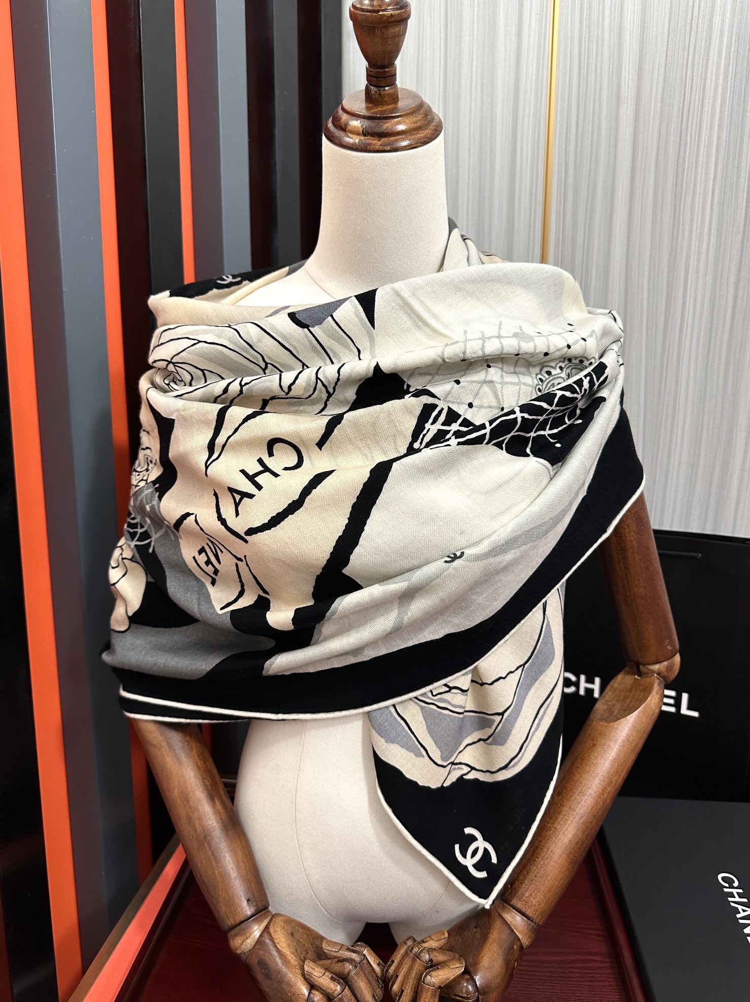 ❤️香奈儿 【双面同色】2025太美了發经典茶花帽子🎩设计优雅风礼物~气质到骨子里色香奶奶新一季的面料超