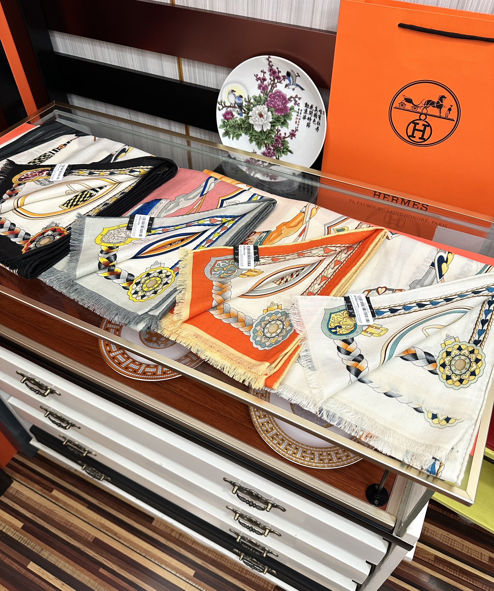 上新 2025 爱马仕。【双面同色骏马奔腾】太美了吃瓜下手一定要快嘴唇四季都可以用勾引真心美的让人非常非