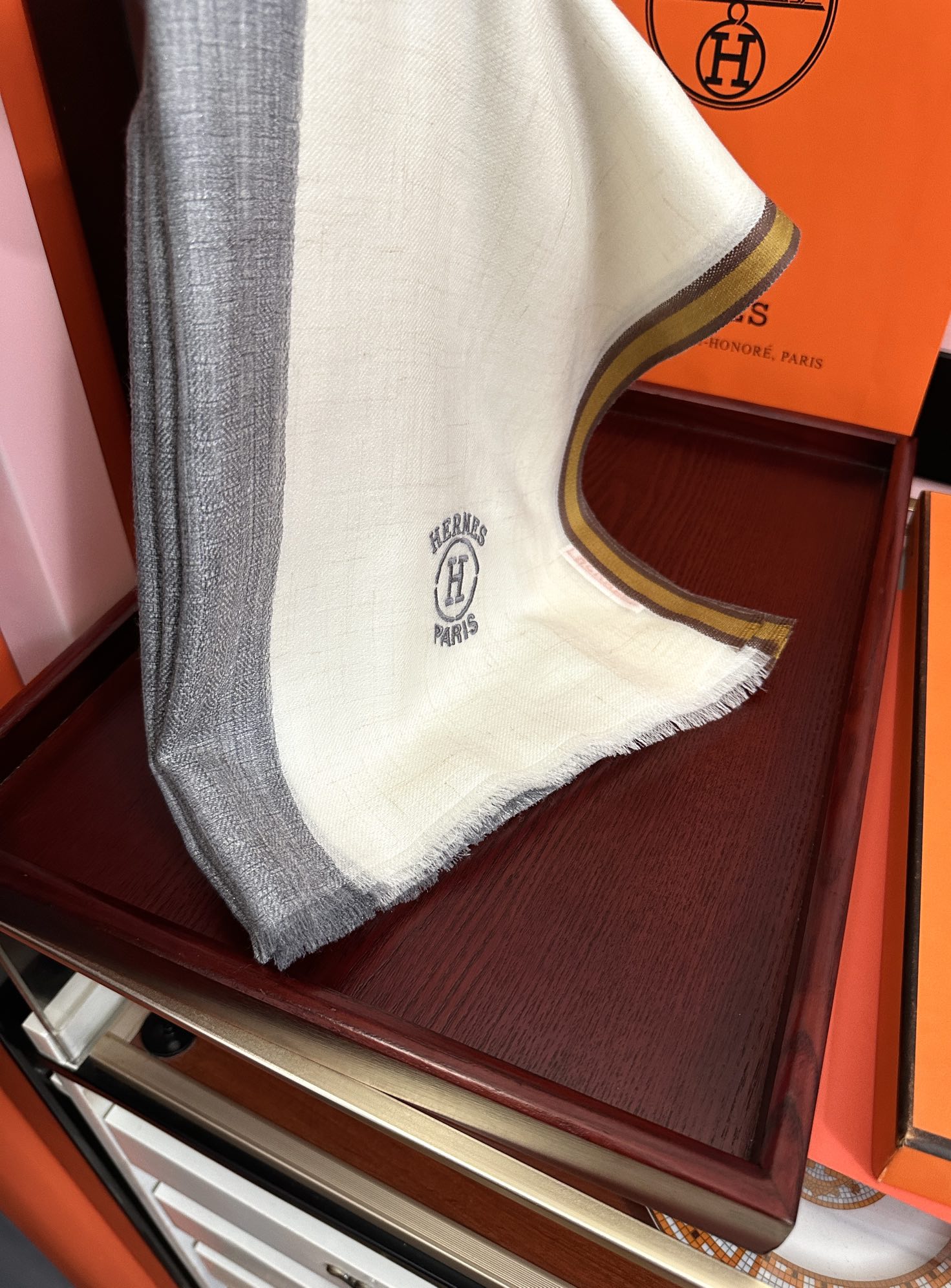 新款。2010爱马士🧣太美了庆祝万众瞩目经典版到货🎆最优质的年轻设计师推出的最新概念👓搭配调色纱染再色织