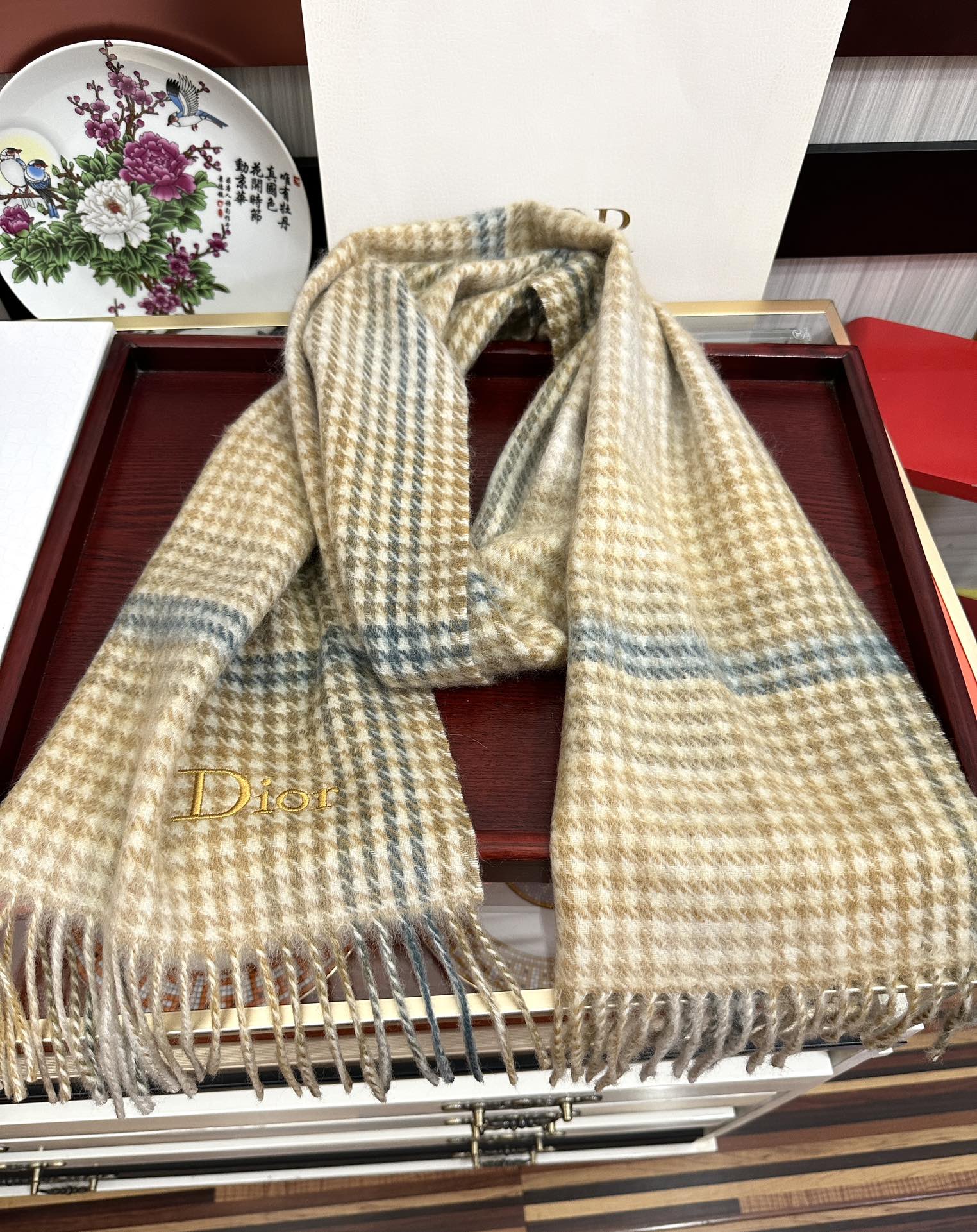 Burberry 125%山羊绒 2025迪家 采用内蒙古 山羊绒 最新款男女通用 重磅推荐 的格子