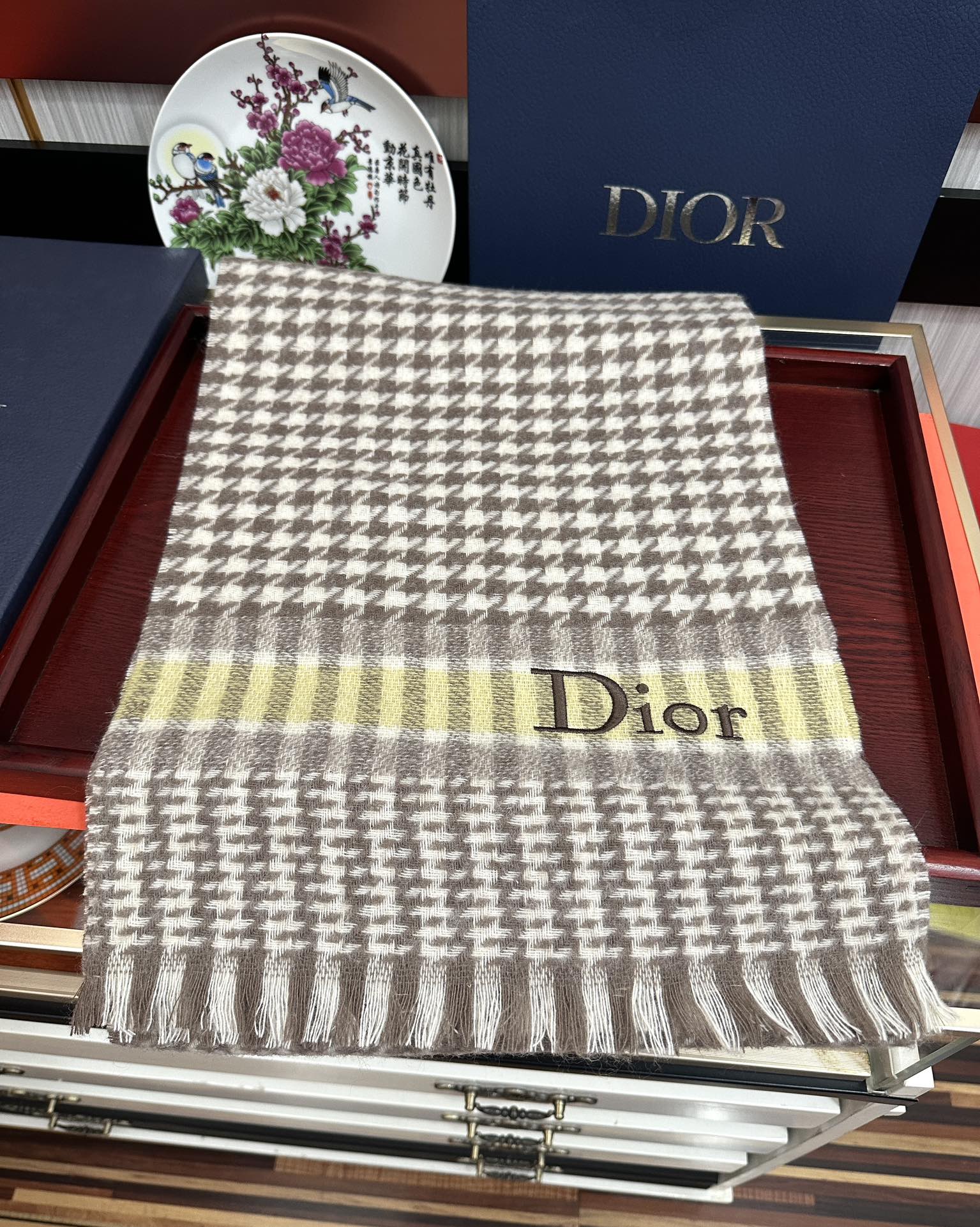 Dior 太美了2025 迪家采用内蒙古羊绒 最新款男女通用 重磅推荐 的格子 永不过时 非常保暖柔软亲肤
