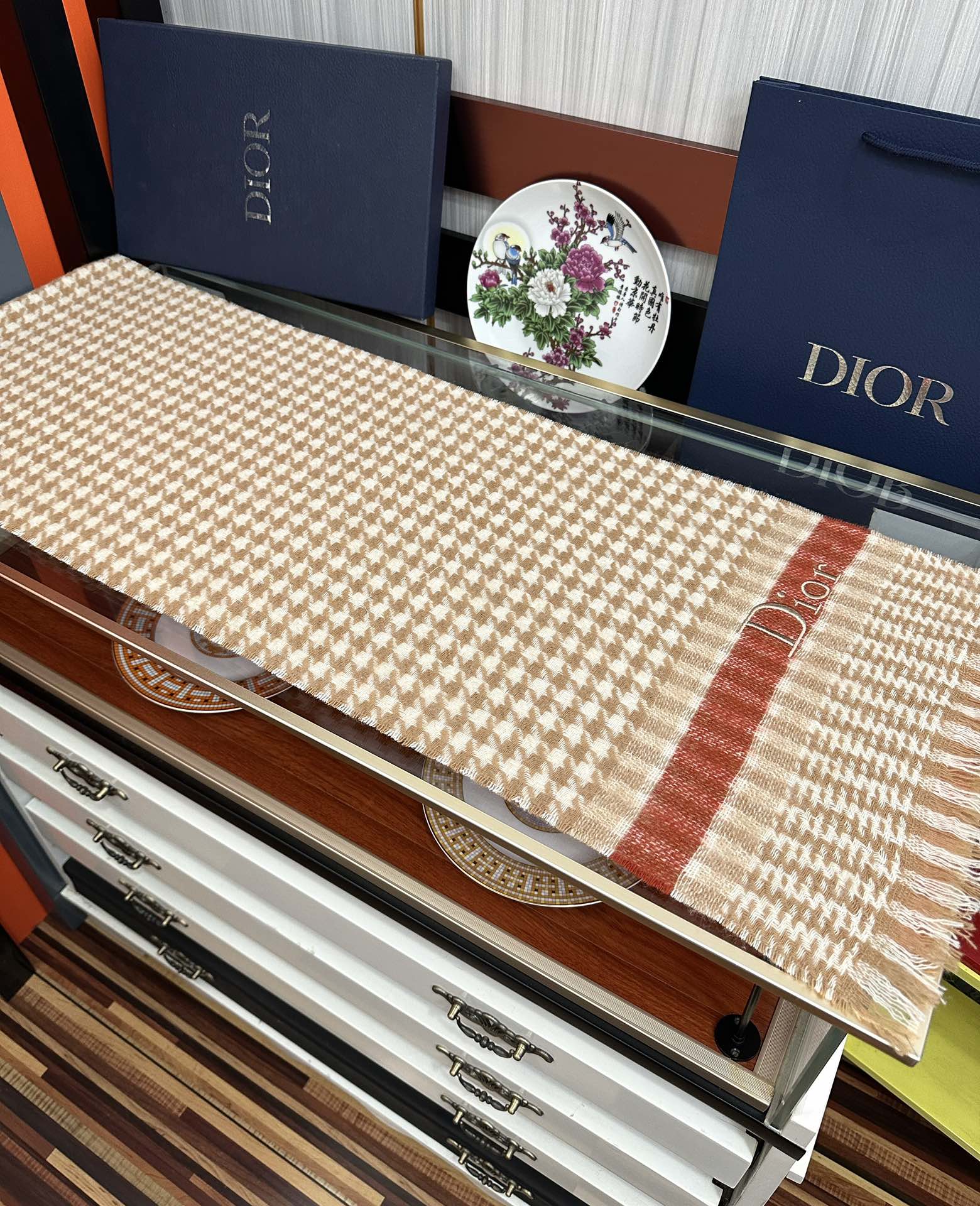 Dior 太美了2025 迪家采用内蒙古羊绒 最新款男女通用 重磅推荐 的格子 永不过时 非常保暖柔软亲肤