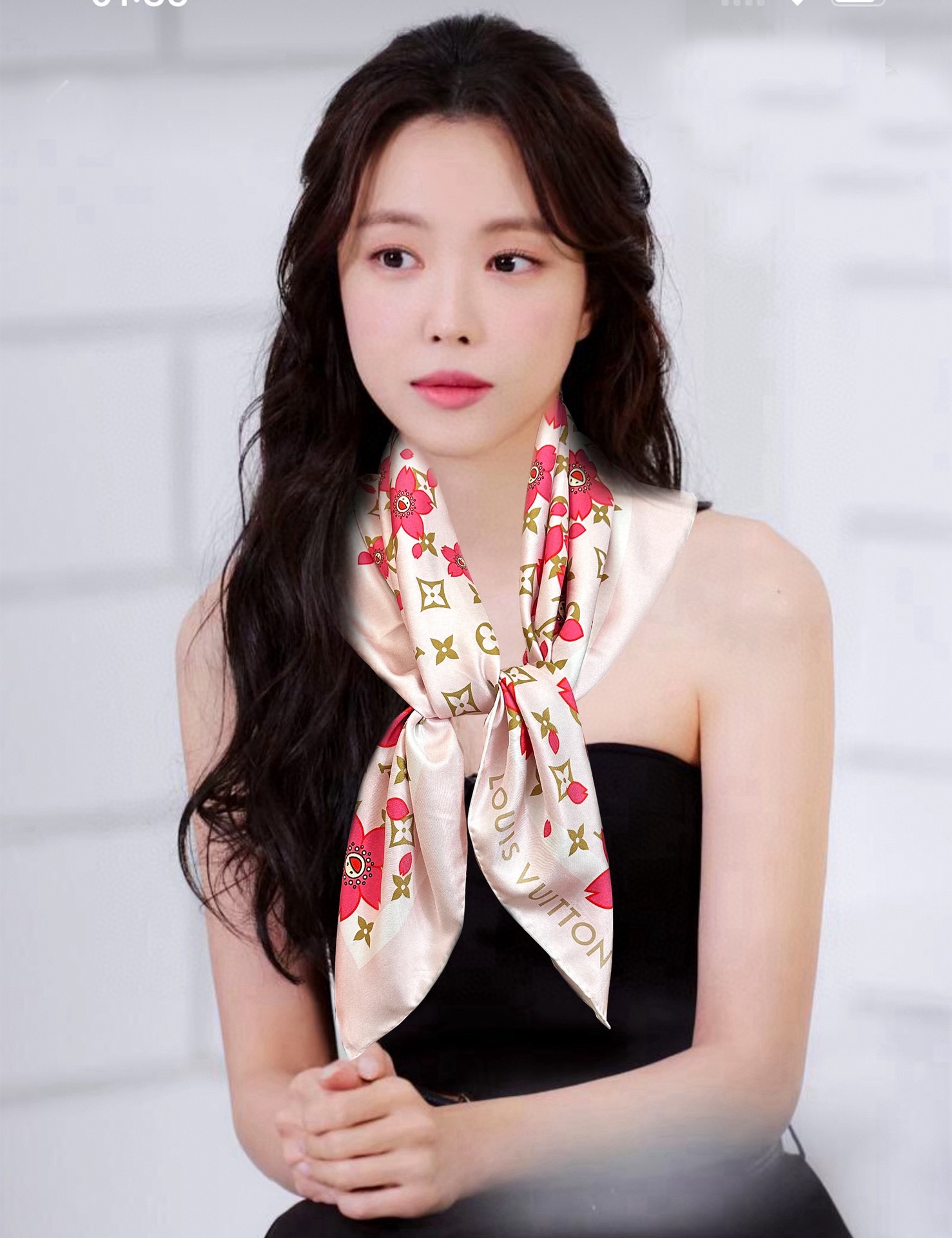 🔥高版本 LV官网同步【双面同色】太阳🌞花朵系列 太美了[庆祝]“L家”90典藏方巾通过别致的经典色彩向