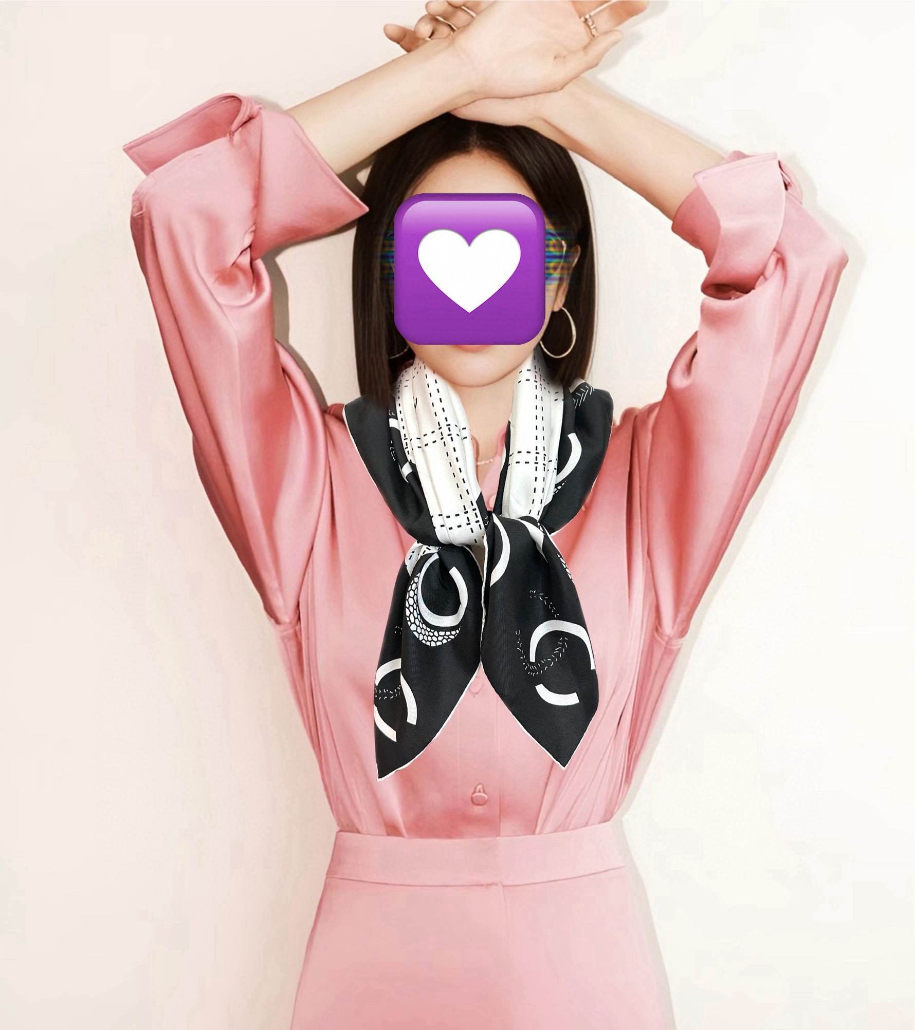 🔥香奈儿 官网同步 精致手工卷边[得意]极具品牌特色的涂鸦签名暗纹提花+简洁的COCO字母元素印花[庆祝