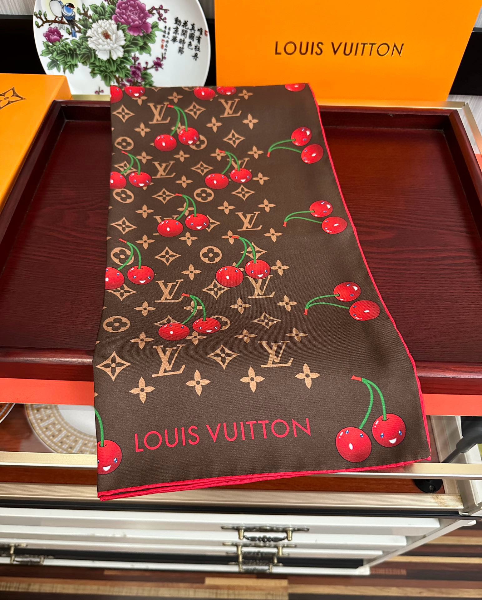 新款🔥2080高品质太美了[庆祝]LV官网同步【18mm双面同色顶级真丝】[庆祝]“L家”90典藏方巾通