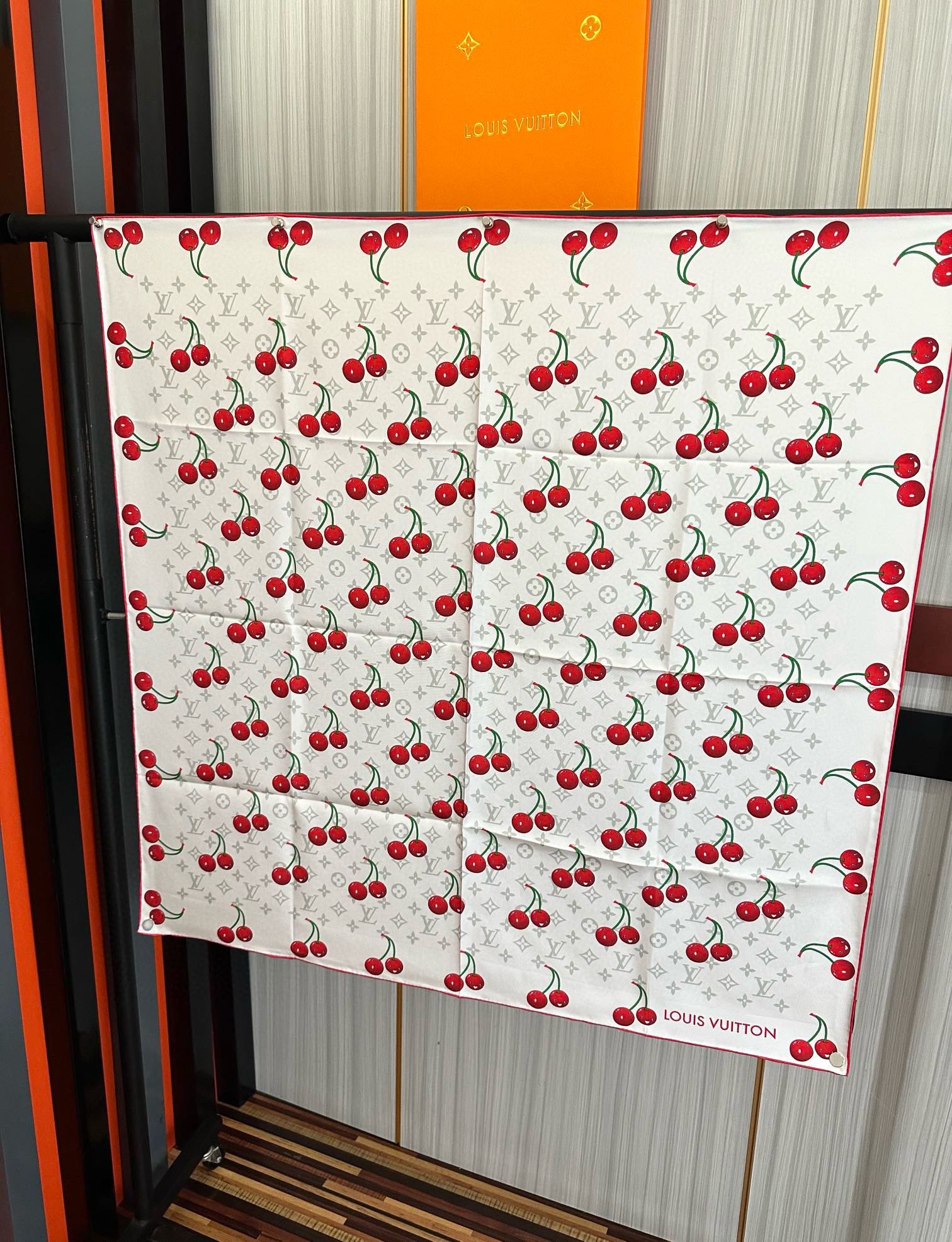 新款🔥2080高品质太美了[庆祝]LV官网同步【18mm双面同色顶级真丝】[庆祝]“L家”90典藏方巾通