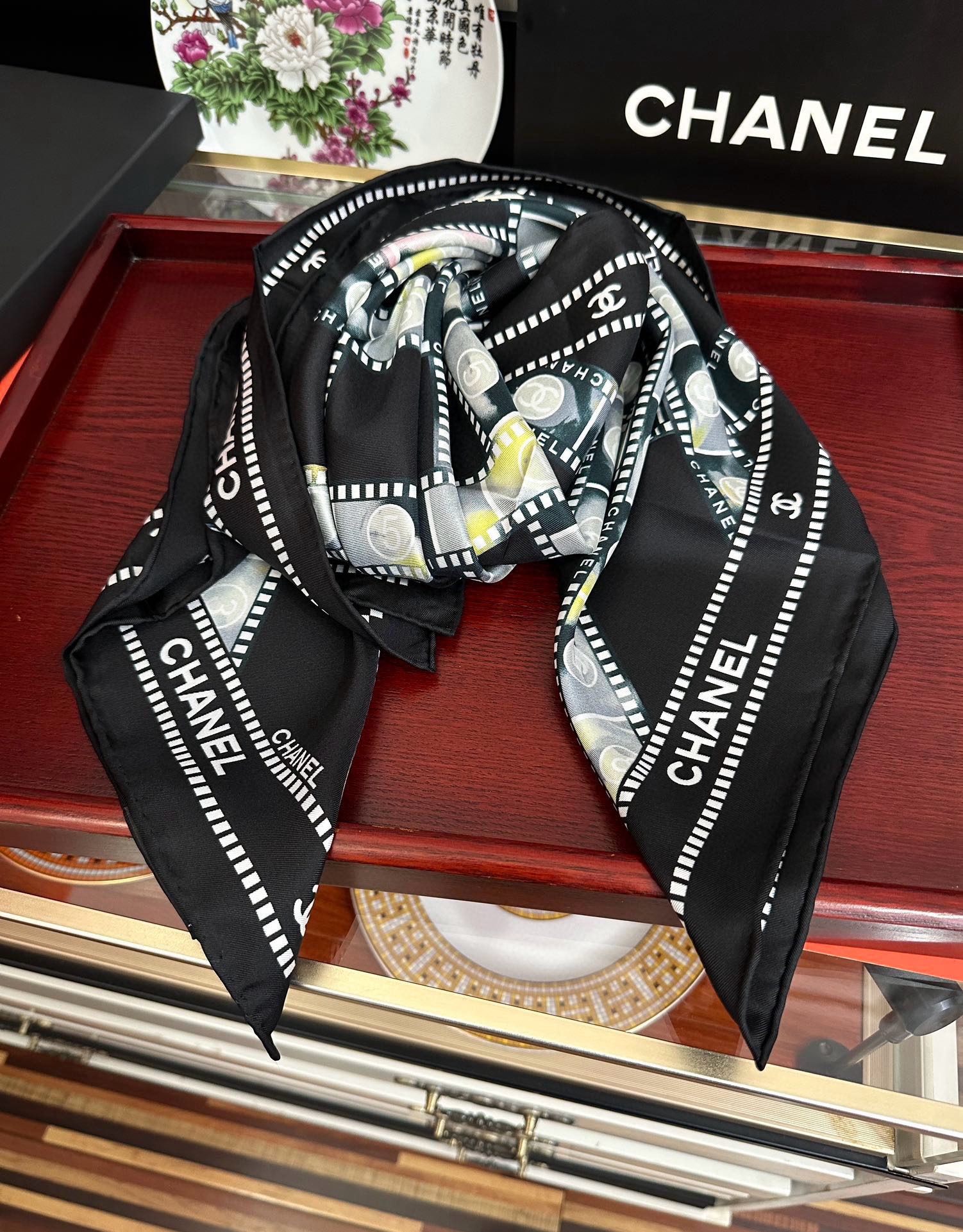 🔥𝐂𝐡𝐚𝐧𝐞𝐥 高品质【双面同色 电影胶卷🎞️】18姆米 原单品质[庆祝]今年第一款一眼心动的系列[玫瑰