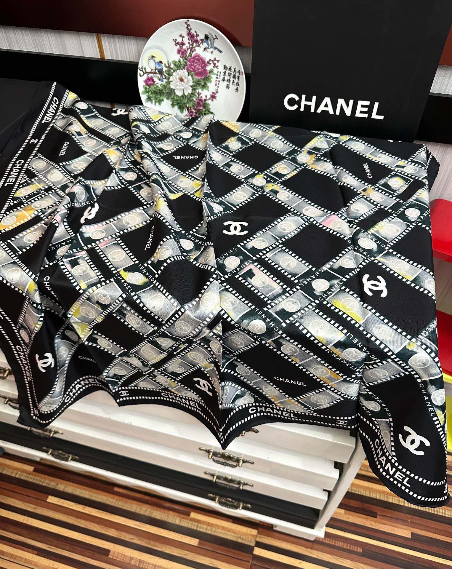 🔥𝐂𝐡𝐚𝐧𝐞𝐥 高品质【双面同色 电影胶卷🎞️】18姆米 原单品质[庆祝]今年第一款一眼心动的系列[玫瑰