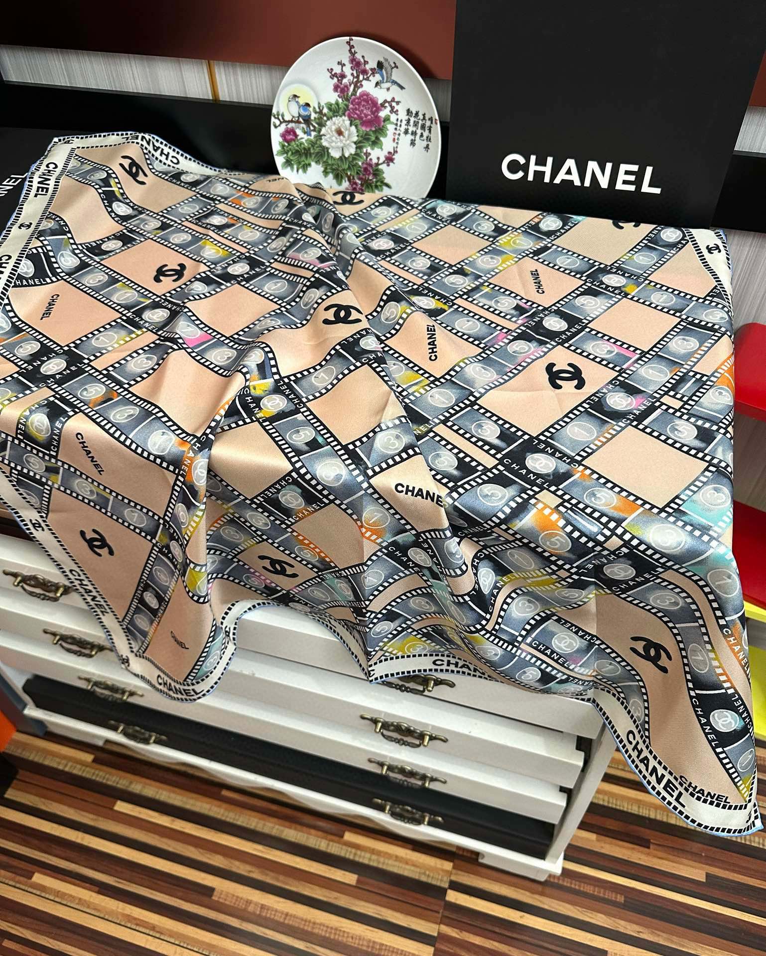 🔥𝐂𝐡𝐚𝐧𝐞𝐥 高品质【双面同色 电影胶卷🎞️】18姆米 原单品质[庆祝]今年第一款一眼心动的系列[玫瑰