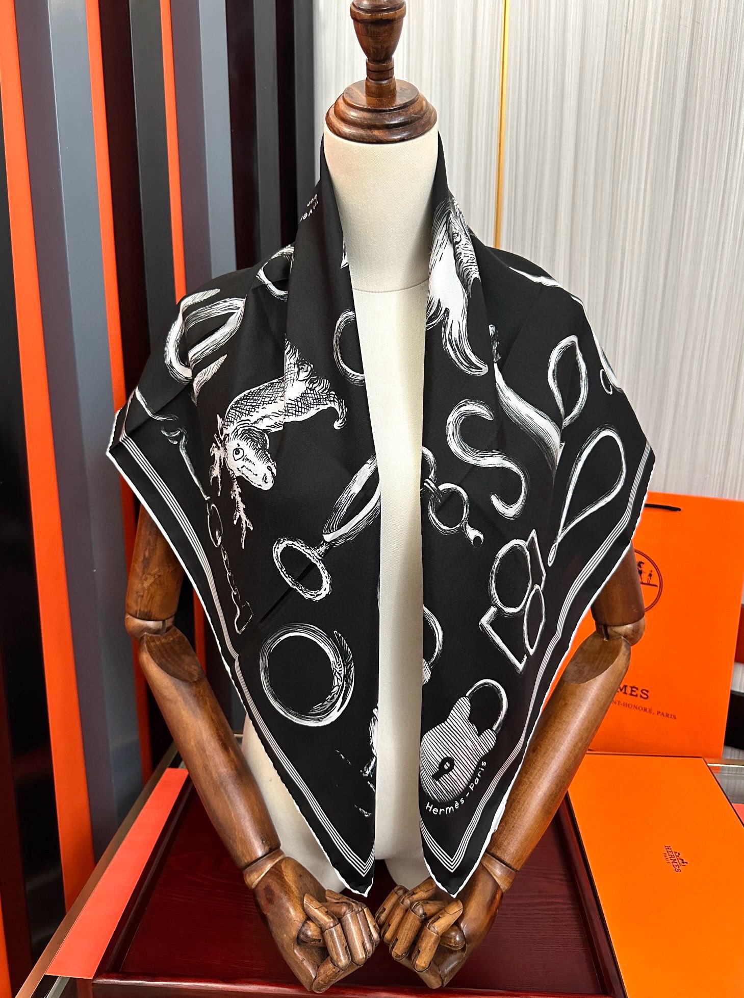 🔥高品质2025爱马仕最新款 官网同步 [太阳]精致卷边[嘴唇]太美了品质感很显好[得意]好搭到上瘾的丝