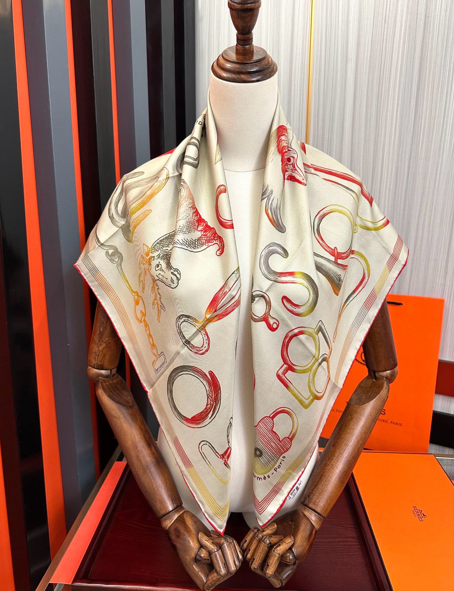 🔥高品质2025爱马仕最新款 官网同步 [太阳]精致卷边[嘴唇]太美了品质感很显好[得意]好搭到上瘾的丝