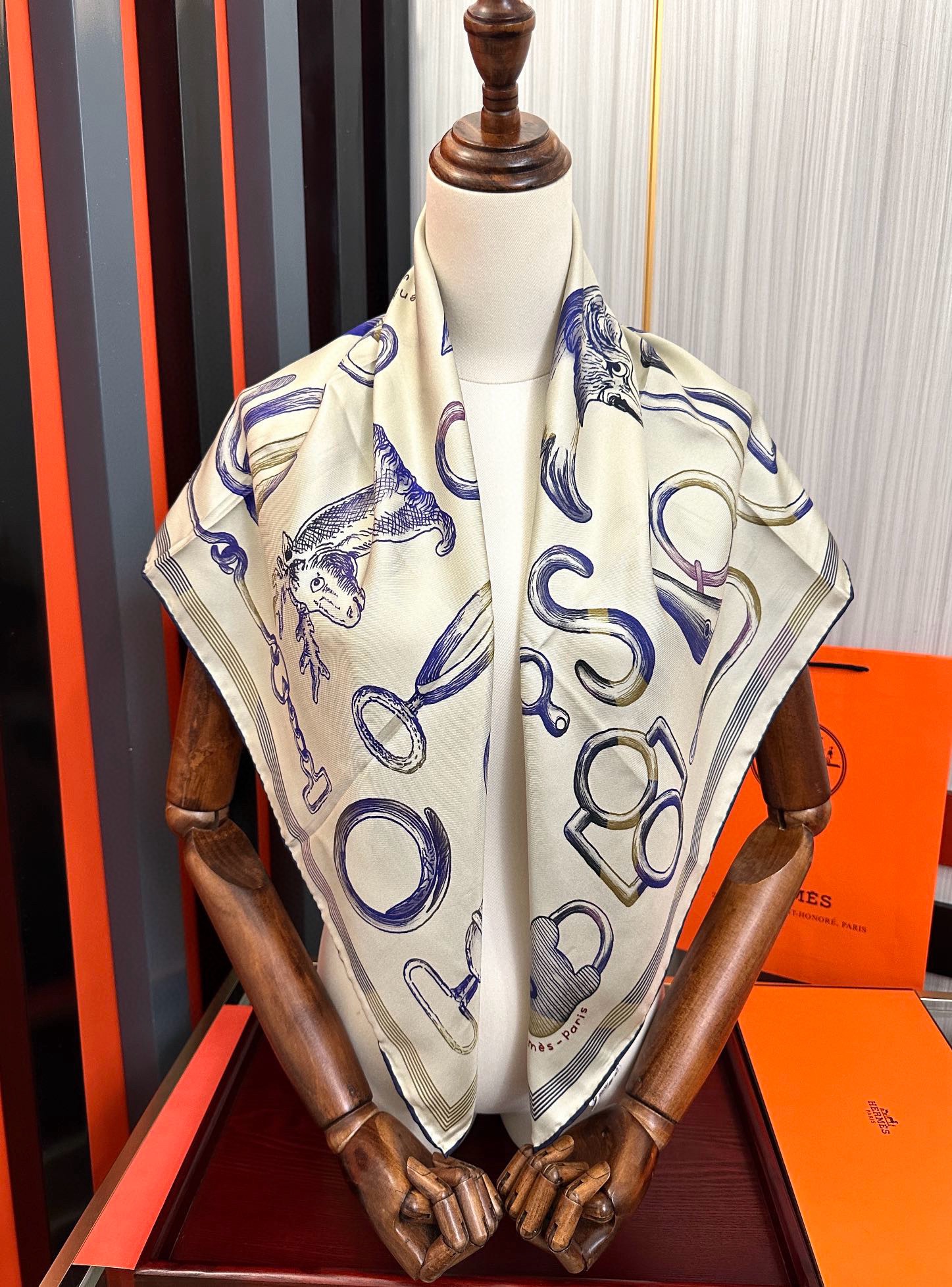 🔥高品质2025爱马仕最新款 官网同步 [太阳]精致卷边[嘴唇]太美了品质感很显好[得意]好搭到上瘾的丝