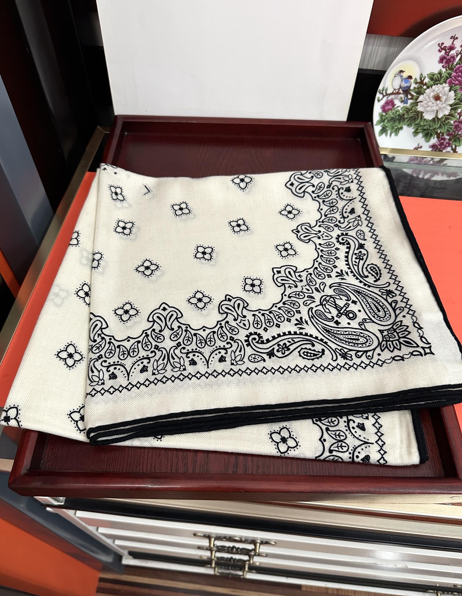 🔥赛琳 2025最新款【双面同色印花】[吃瓜]下手一定要快[嘴唇]四季都可以用[勾引]真心美的让人非常非