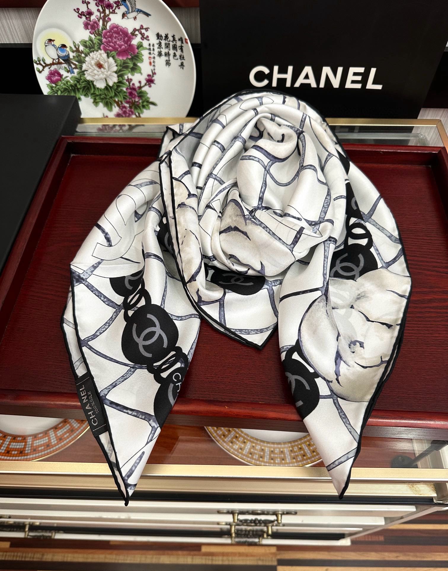 🔥2080高品质 香奈儿【山茶花系列】 精致款边 永远都是那么经典[發]『▪️落入安稳，经典宇宙情人』香