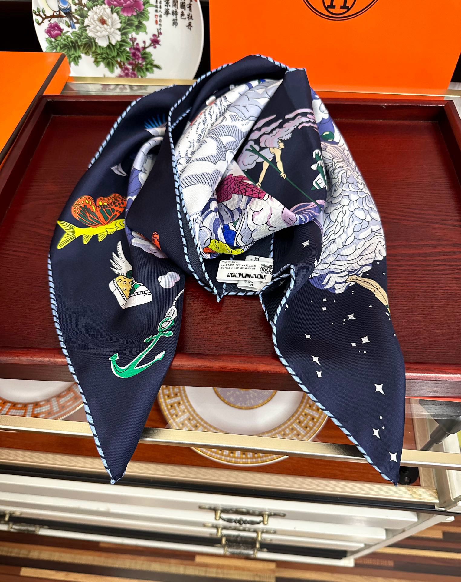 高版本2025𝐇𝐞𝐫𝐦𝐞𝐬 🔥《我的云间万象》设计犹如梦幻的邀约[庆祝]这条丝巾充满了童趣[發]富有想象