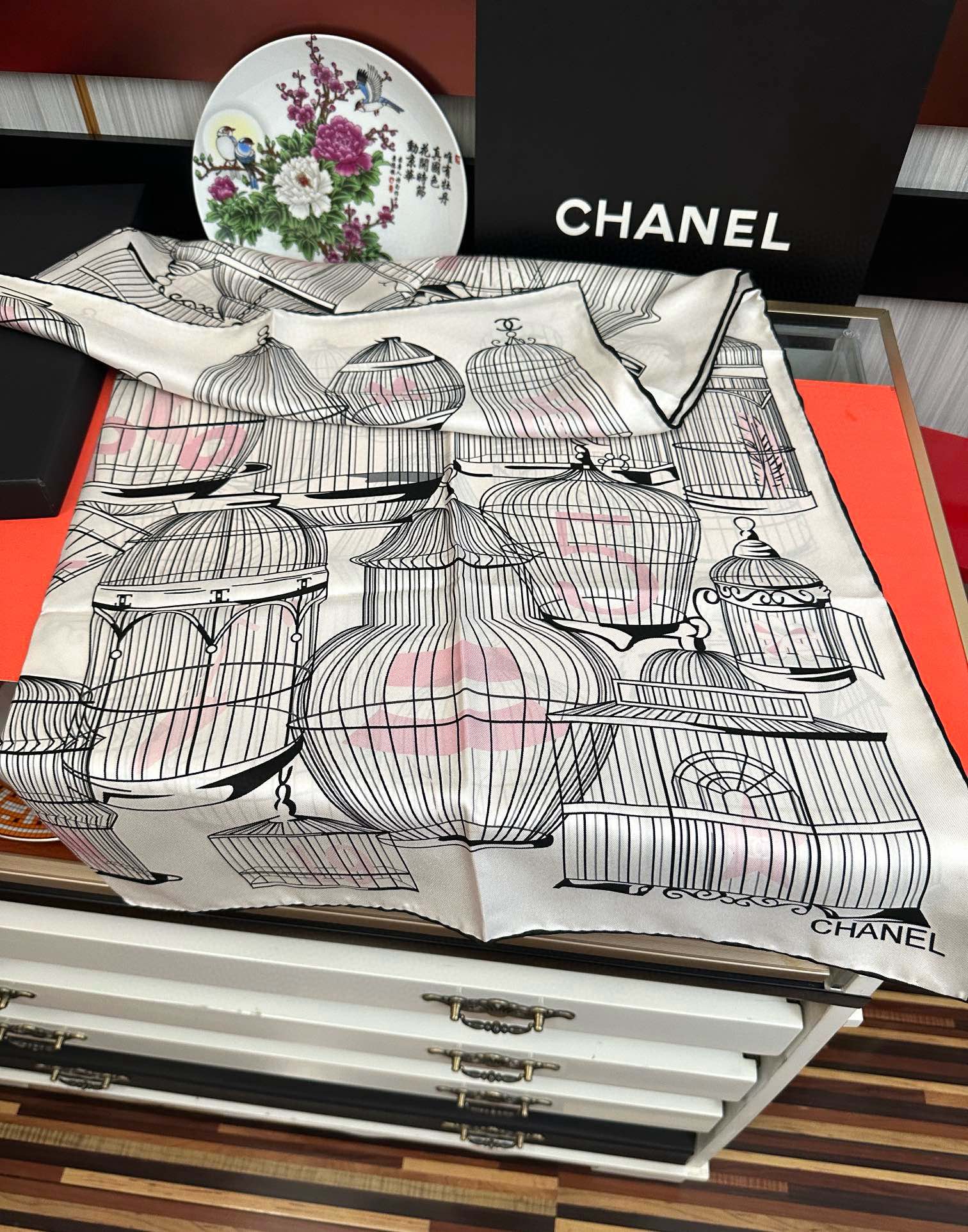 🔥2080最新款 香奈儿 顶级设计师 又一新款出货了[庆祝]靓女们必备款[色]太美了[玫瑰]上身效果非常