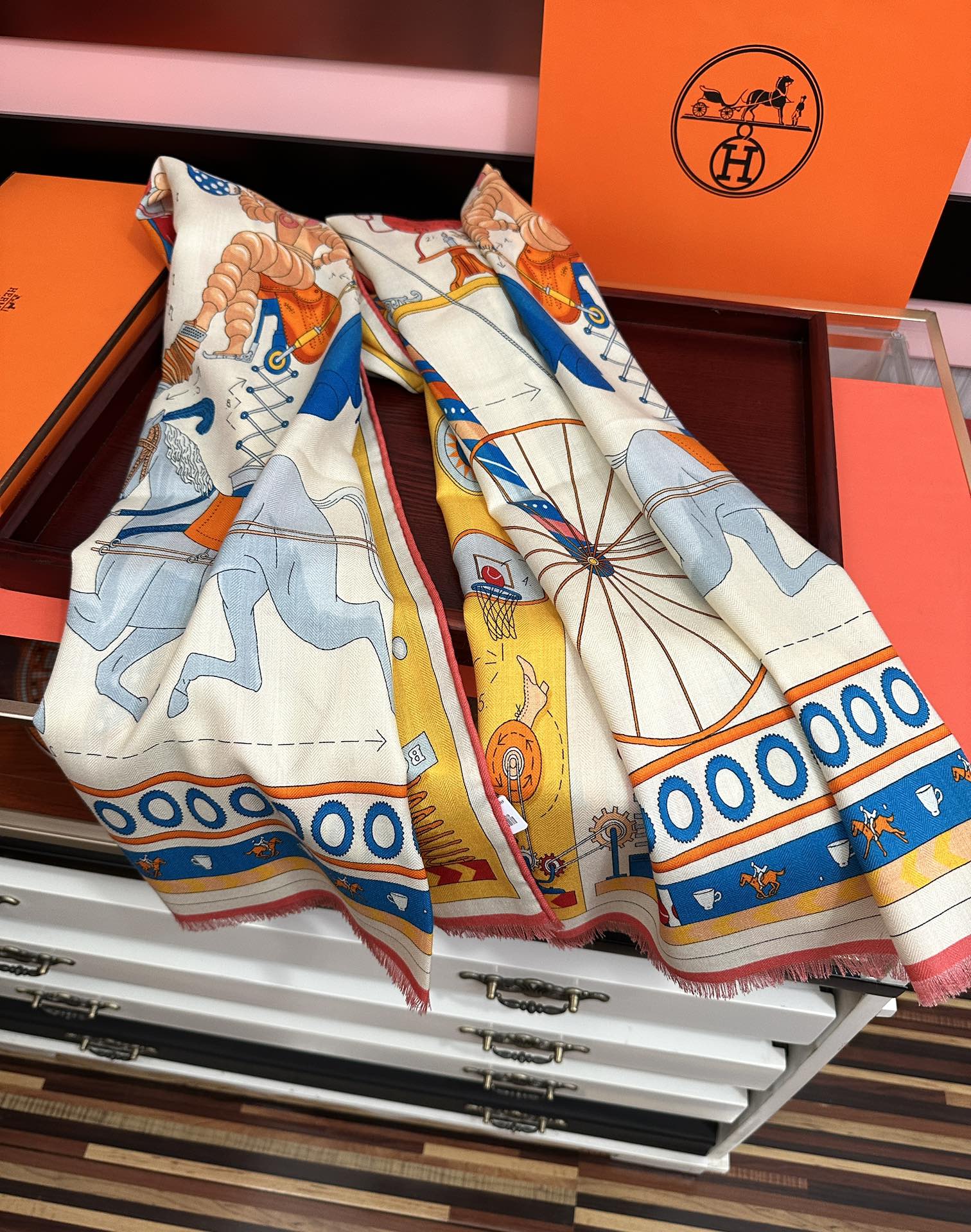 新款 爱马仕🔥【双面同色骏马】太美了[吃瓜][嘴唇]四季都可以用[勾引]真心美的让人非常非上身效果简直美