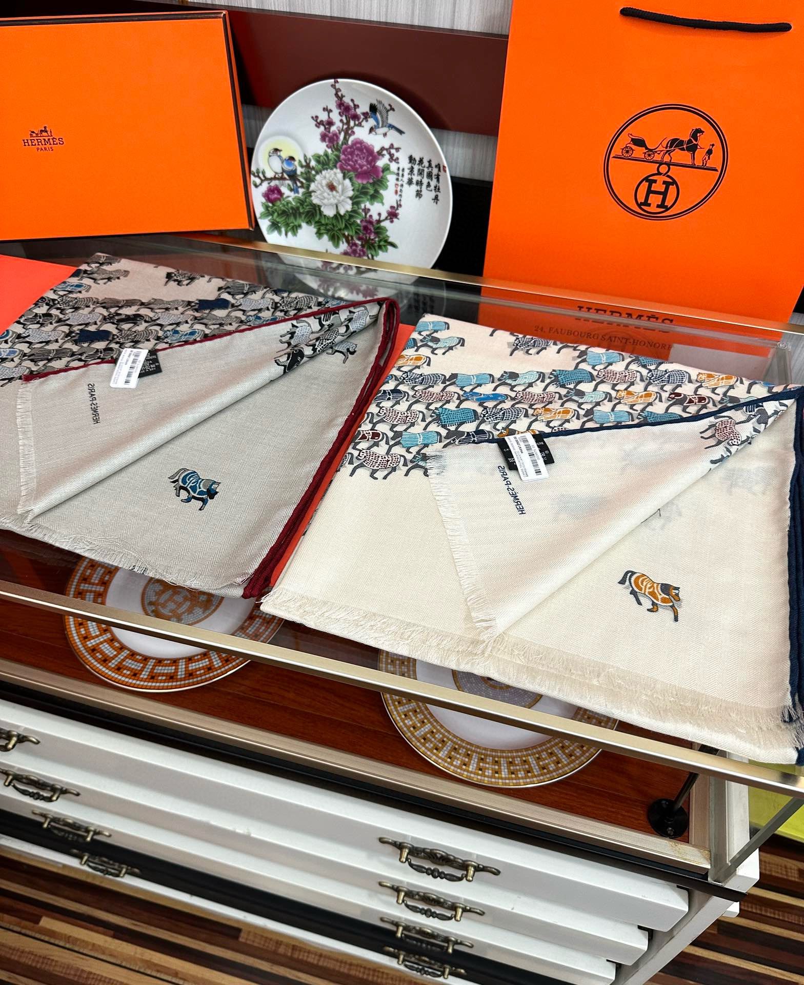 上新 爱马仕🔥【双面同色小马跳跃】太美了[吃瓜]下手一定要快[嘴唇]四季都可以用[勾引]真心美的让人非常