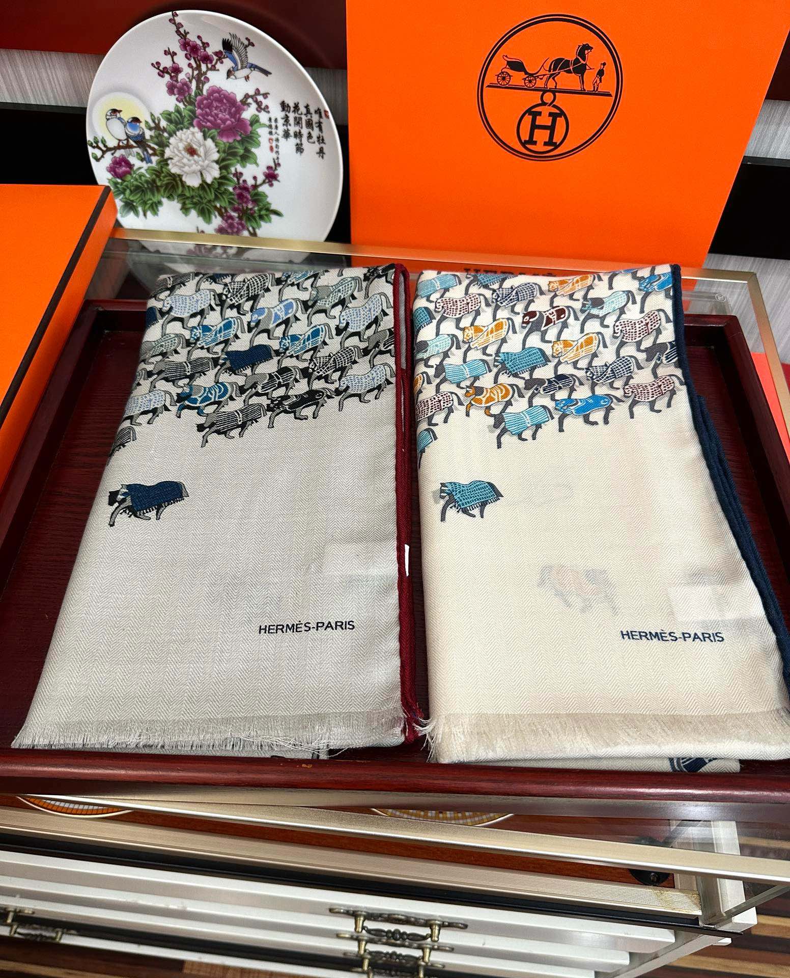 上新 爱马仕🔥【双面同色小马跳跃】太美了[吃瓜]下手一定要快[嘴唇]四季都可以用[勾引]真心美的让人非常