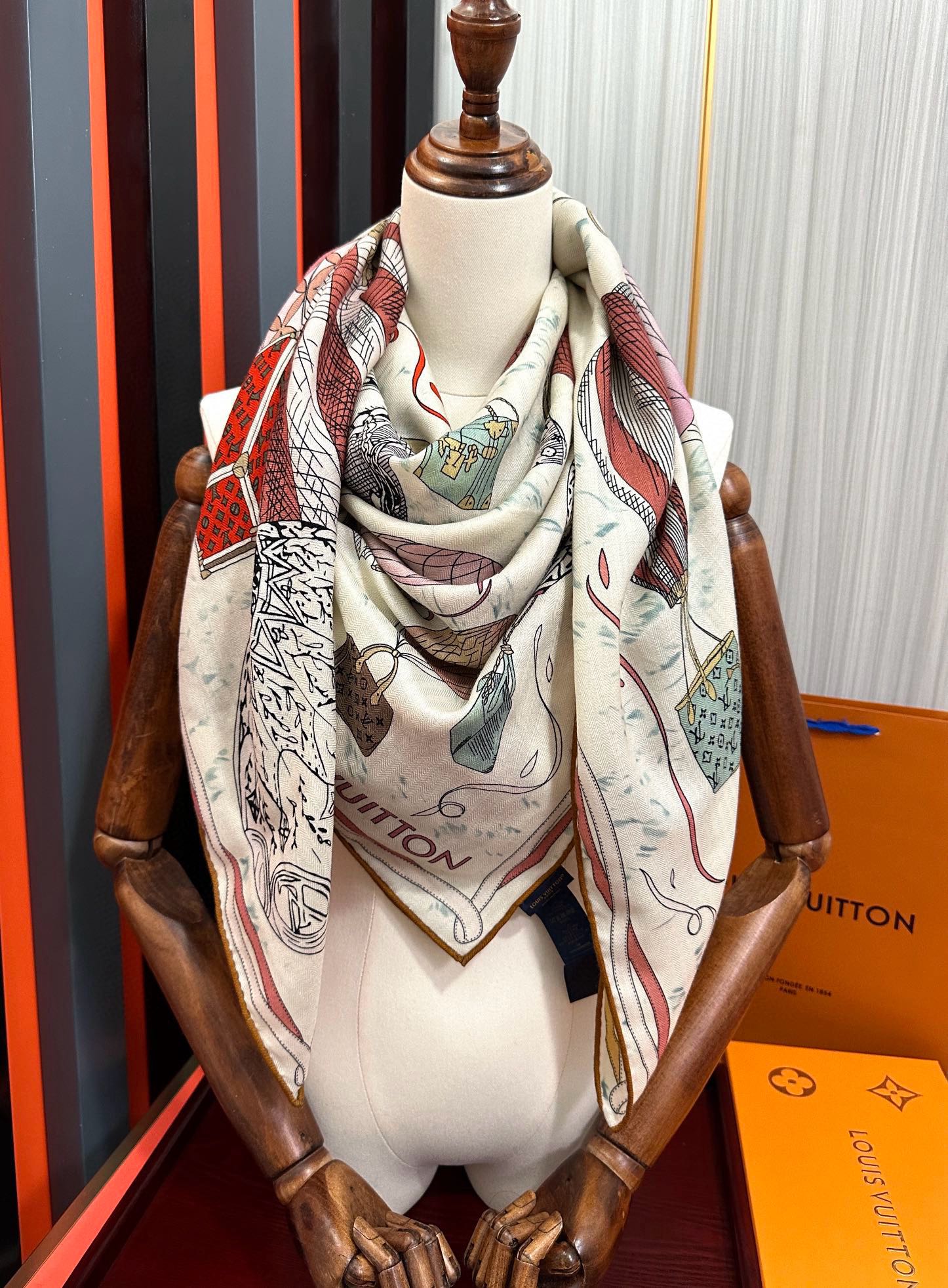 上新❤️LV 2025【双面同色热气球🎈】经典优雅[礼物]~气质到骨子里[色]新一季的面料超高级，真心超