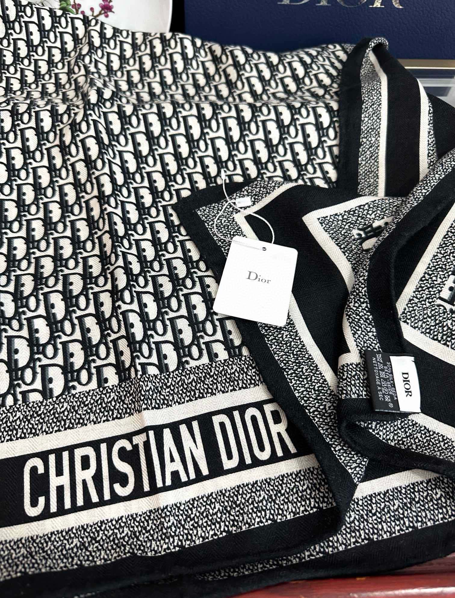 新款迪奥🔥2080双面同色【D字母】太美了[吃瓜]下手一定要快[嘴唇]四季都可以用[勾引]真心美的让人非