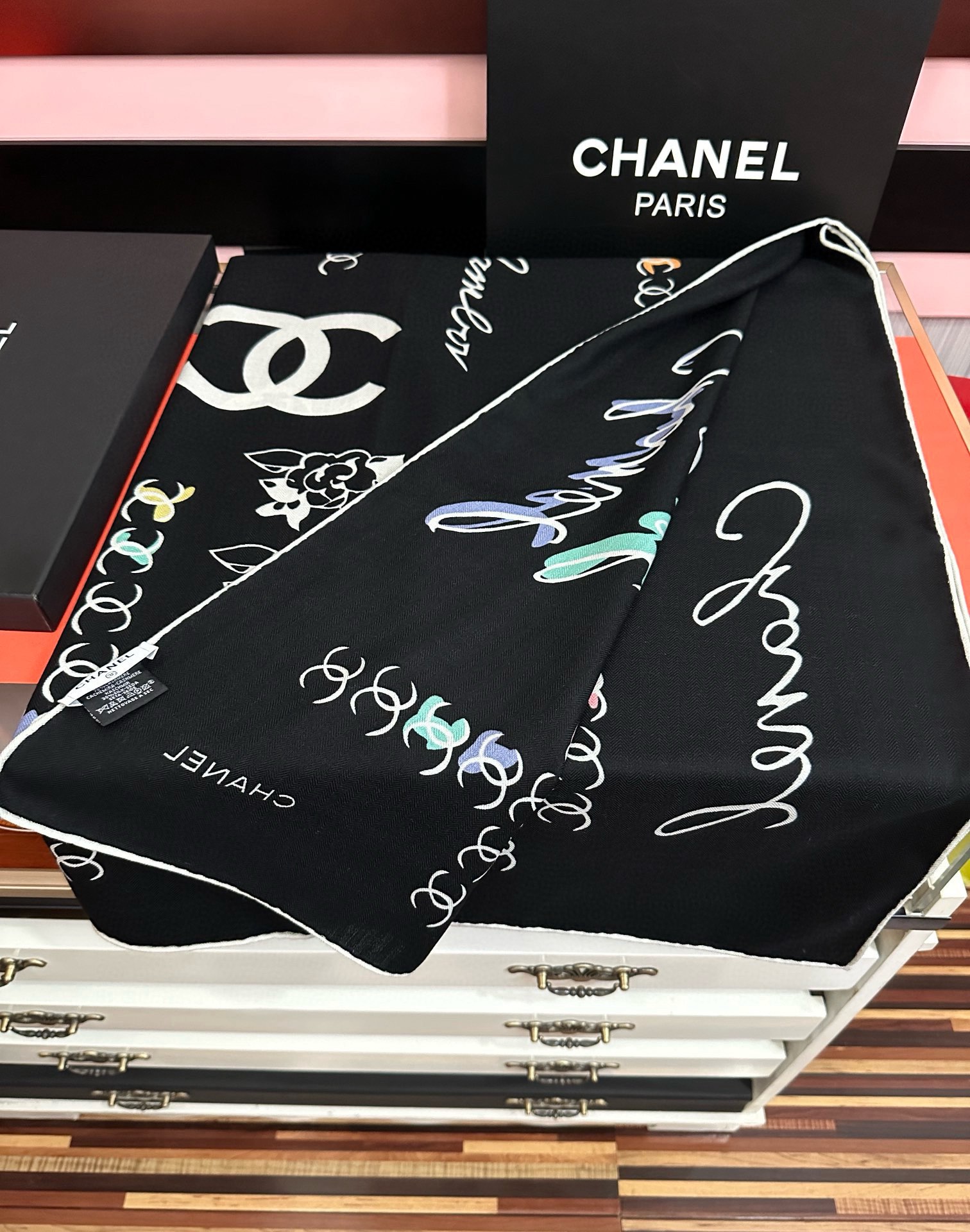 上新❤️ 2025香奈儿 太美了 【双面同色】[發]经典设计优雅风[礼物]~气质到骨子里[色]香奶奶新一