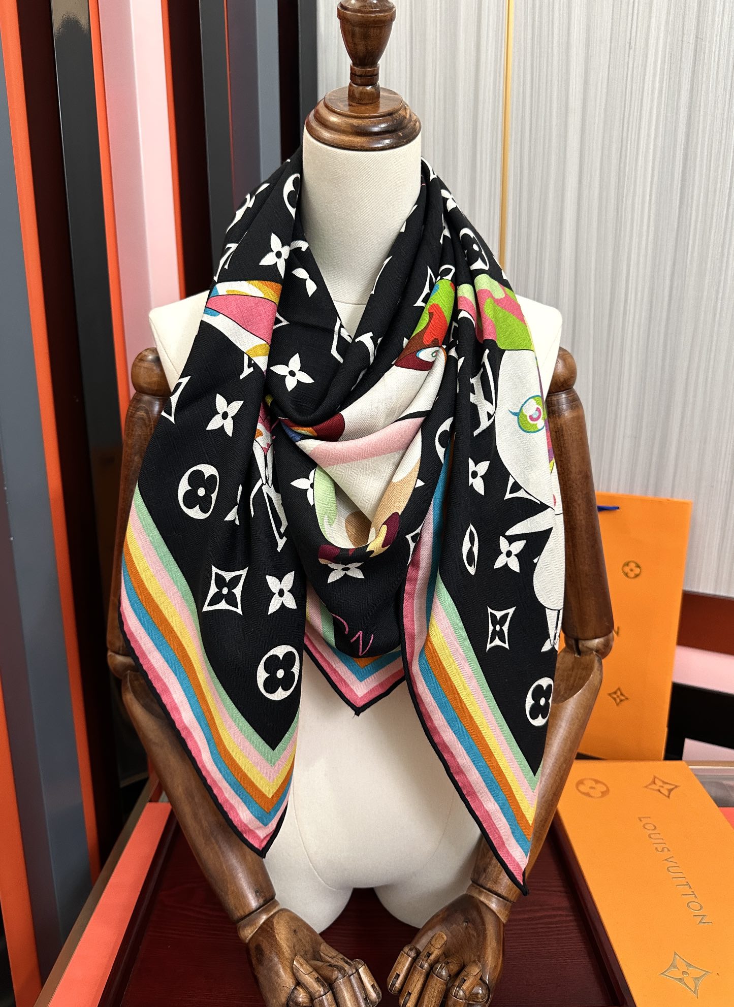 新款❤️LV 太美了ZG同步 【双面同色】今年最流行的花型 经典优雅[礼物]~气质到骨子里[色]新一季的