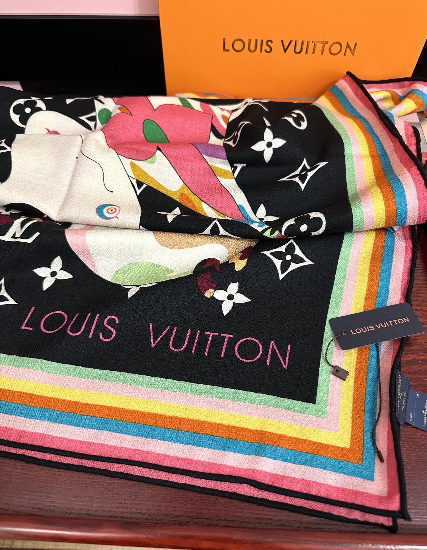 新款❤️LV 太美了ZG同步 【双面同色】今年最流行的花型 经典优雅[礼物]~气质到骨子里[色]新一季的