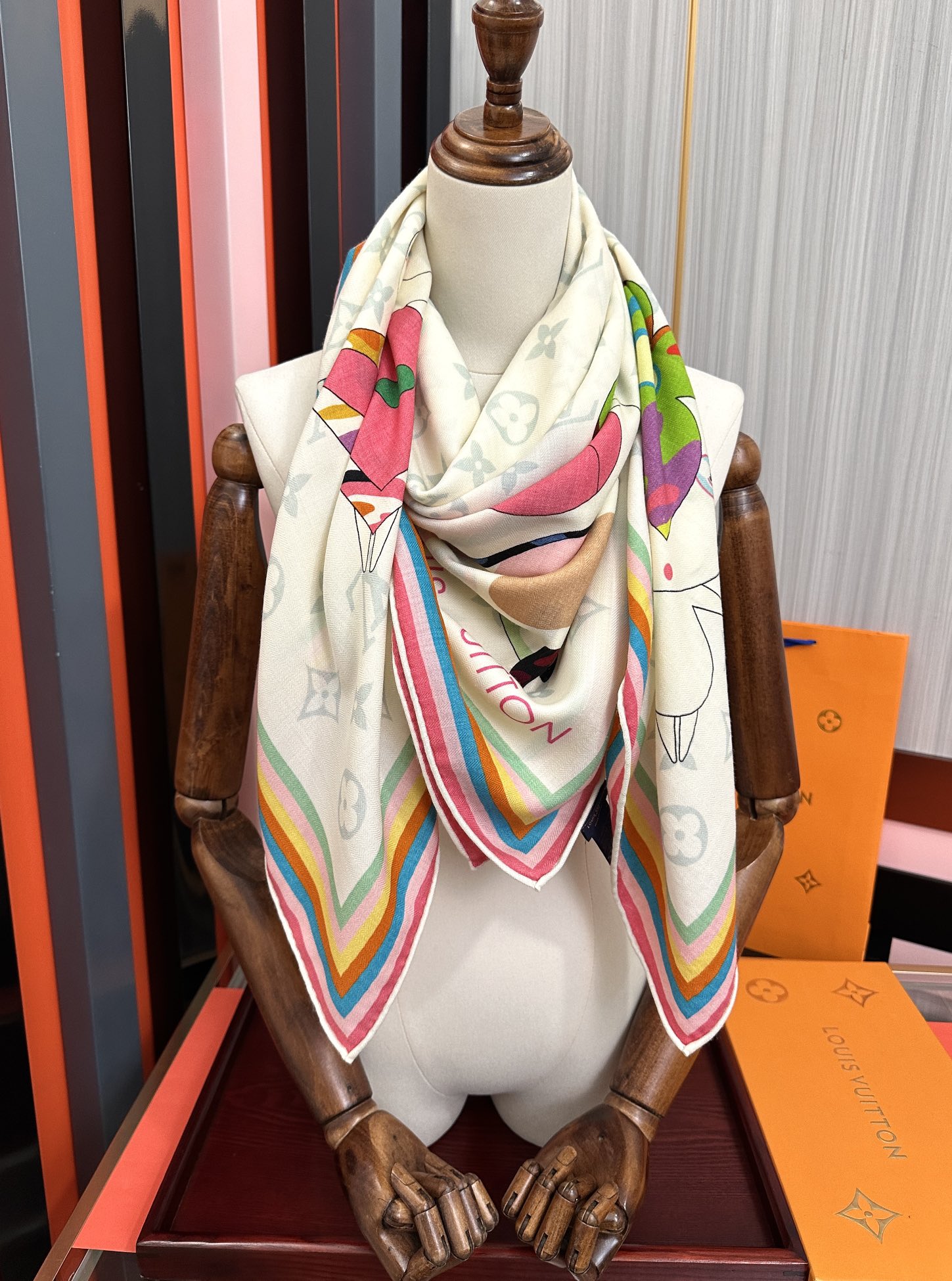 新款❤️LV 太美了ZG同步 【双面同色】今年最流行的花型 经典优雅[礼物]~气质到骨子里[色]新一季的