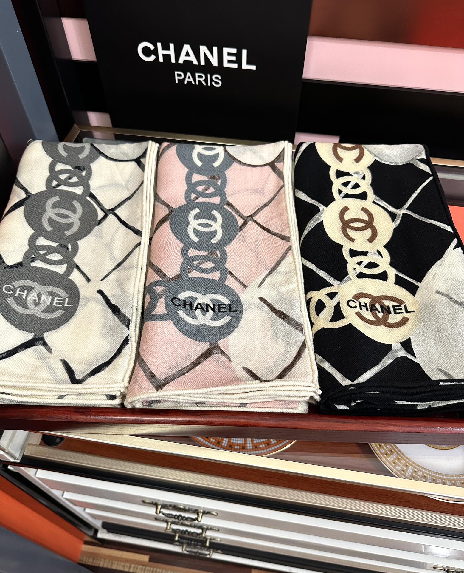 上新❤️香奈儿 香奶奶永远都是这么经典【双面同色】太美了[發]经典设计优雅风[礼物]~气质到骨子里[色]