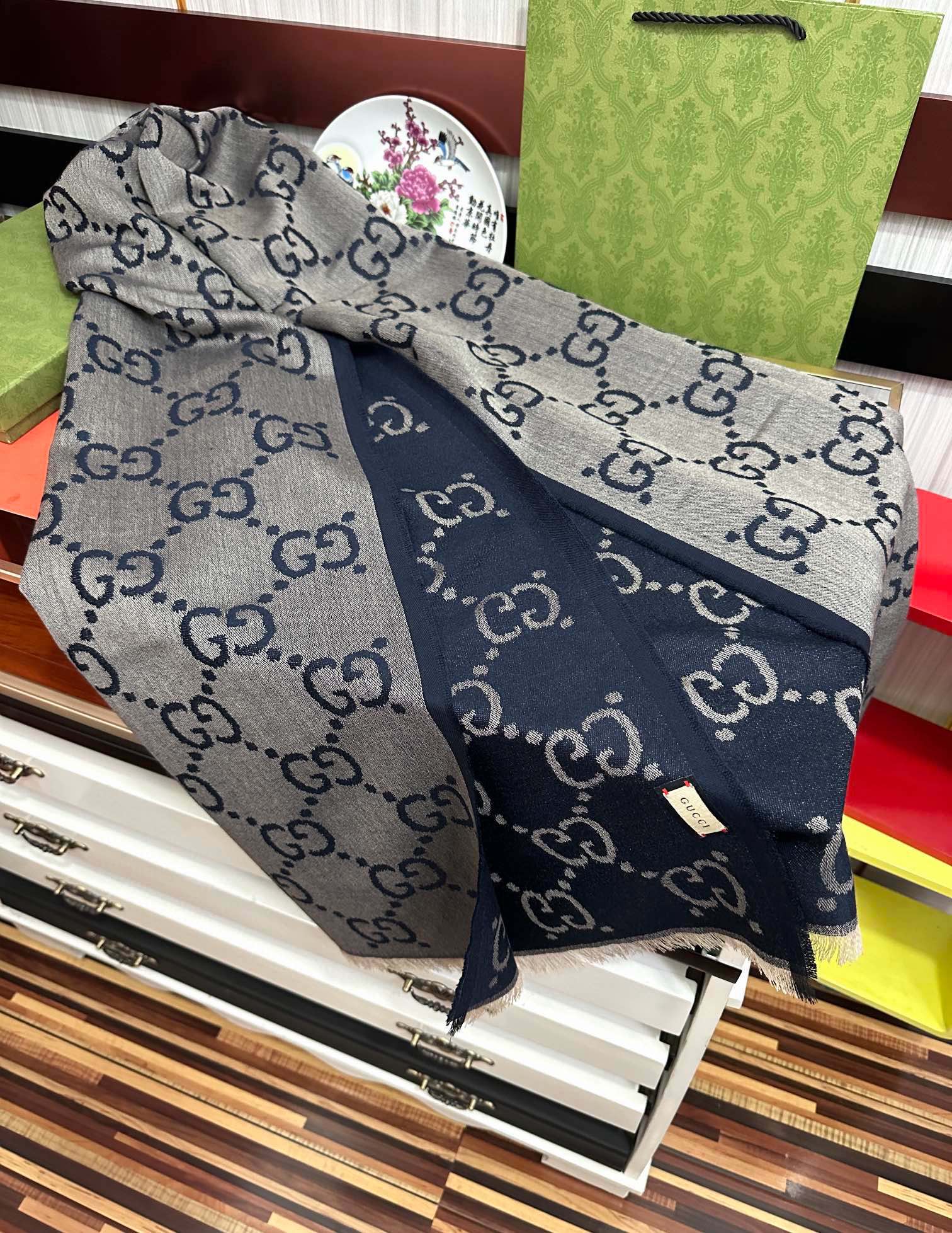 💖高品质 古奇【GG格子双面长巾】[爱心]中性款男女都可以用，😄经典GG图案是在30年代开始使用的标志性