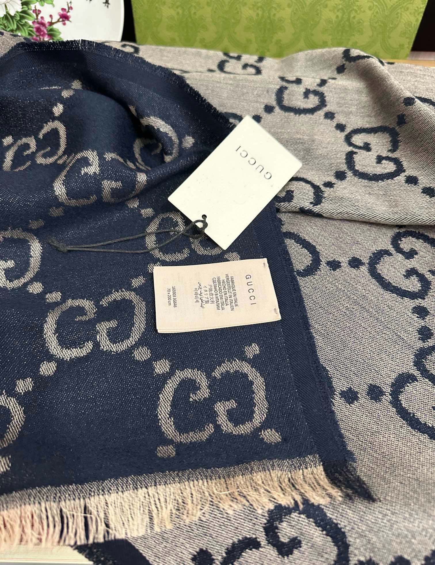 💖高品质 古奇【GG格子双面长巾】[爱心]中性款男女都可以用，😄经典GG图案是在30年代开始使用的标志性