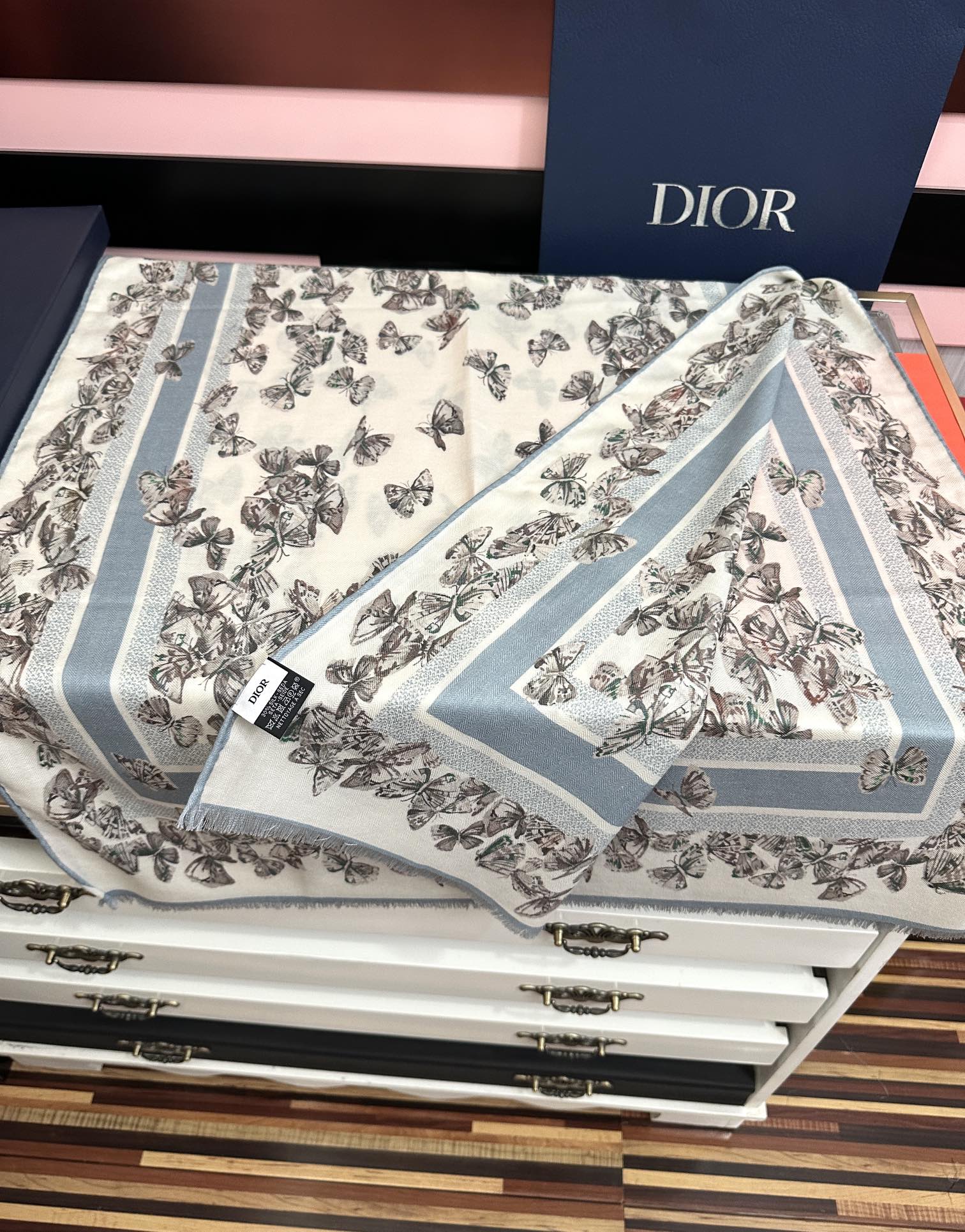 上新 迪奥🔥2080双面同色【蝴蝶🦋花朵系列】太美了[吃瓜]下手一定要快[嘴唇]四季都可以用[勾引]真心