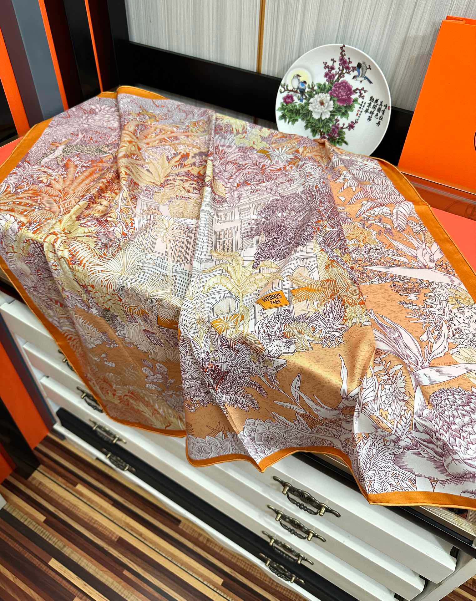 🔥重磅推荐 爱马🐎士2025 新款 高端设计买到都说好👍下手一定要快高端 大爱❤️女人尤物 货极少 四季