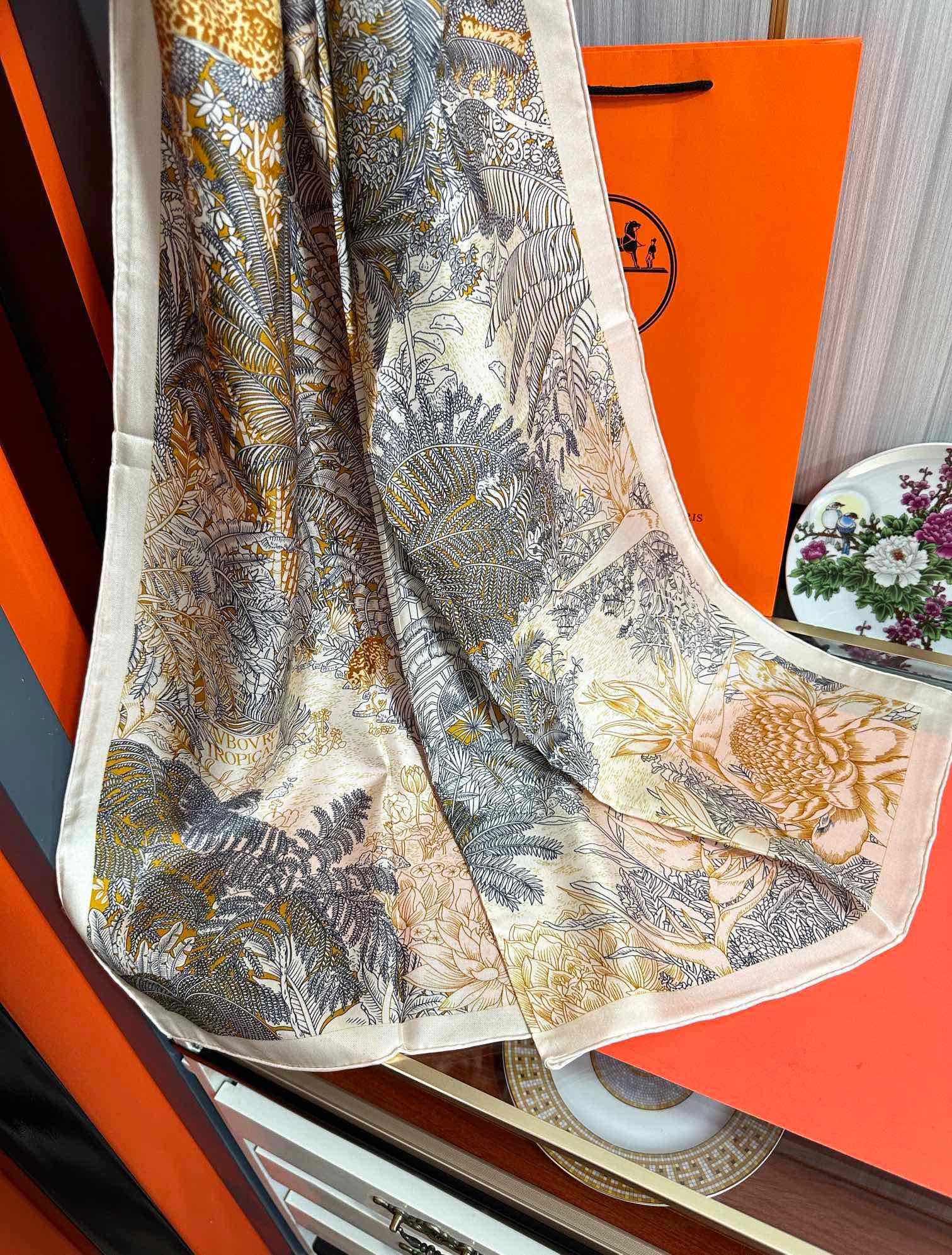 🔥重磅推荐 爱马🐎士2025 新款 高端设计买到都说好👍下手一定要快高端 大爱❤️女人尤物 货极少 四季