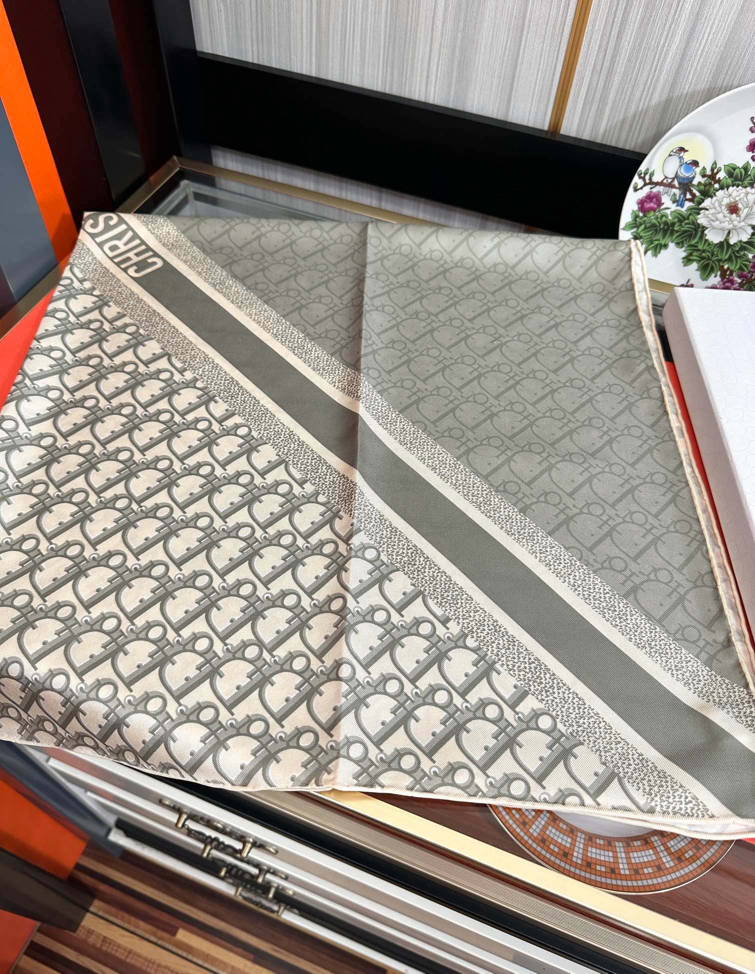 🔥 迪澳2025【D字印花字母】春夏季新款，太美了[玫瑰]买到都说好👍下手一定要快高端 大爱❤️女人尤物